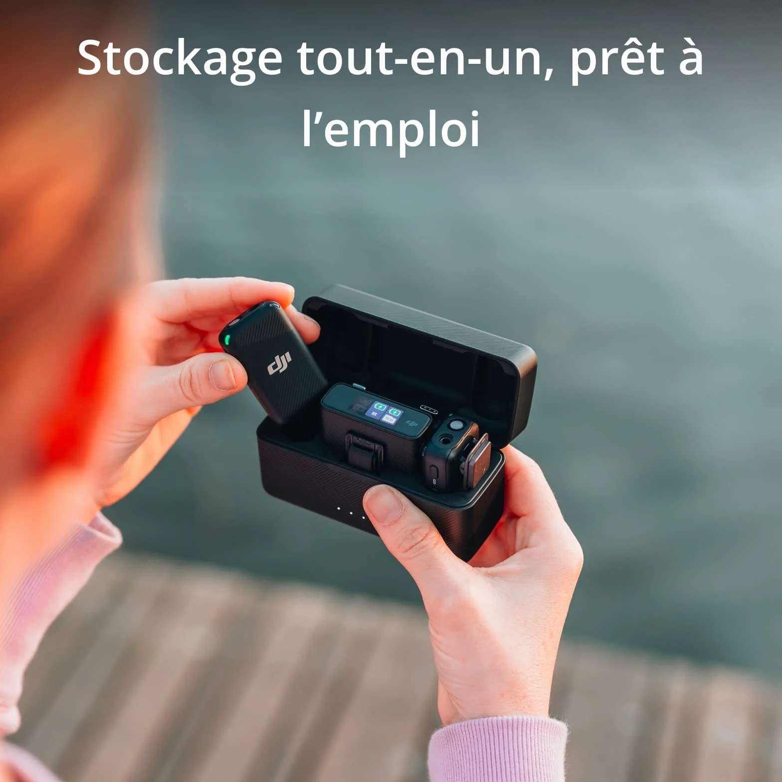 DJI Mic (2 TX + 1 RX + Boîtier recharge) - Compact et Portable micros Lavalier sans Fil à Enregistrement à Double Canal, Transmission à 250 mètres, 15 heures, Système pour Smartphones, caméras