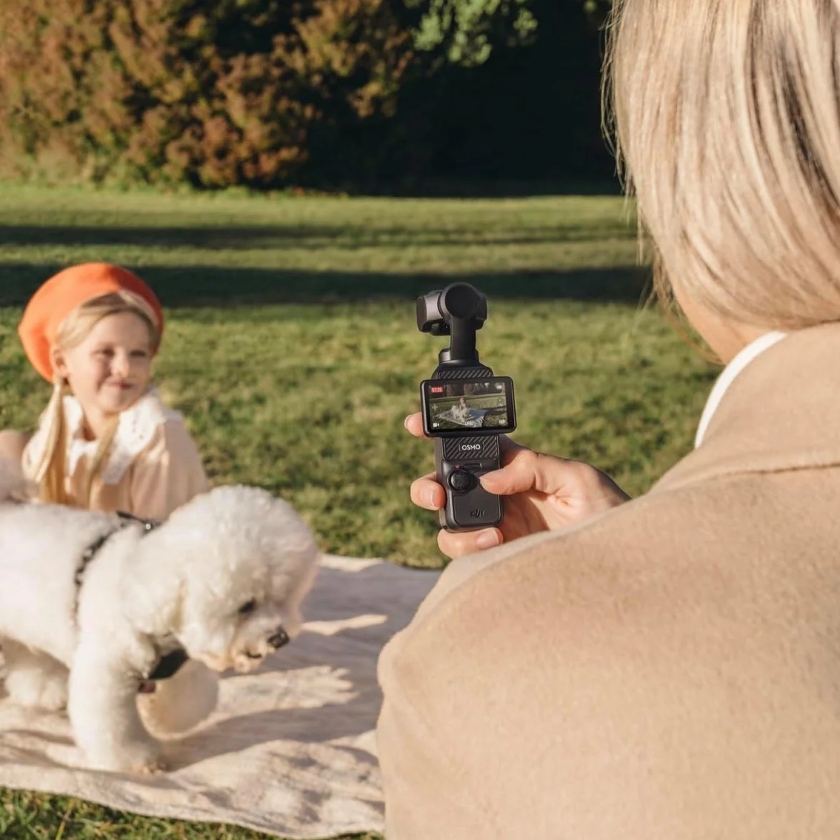 DJI Osmo Pocket 3, Caméra Numérique 4K/120 ips, Stabilisation 3 Axes, Écran Tactile Rotatif 2"