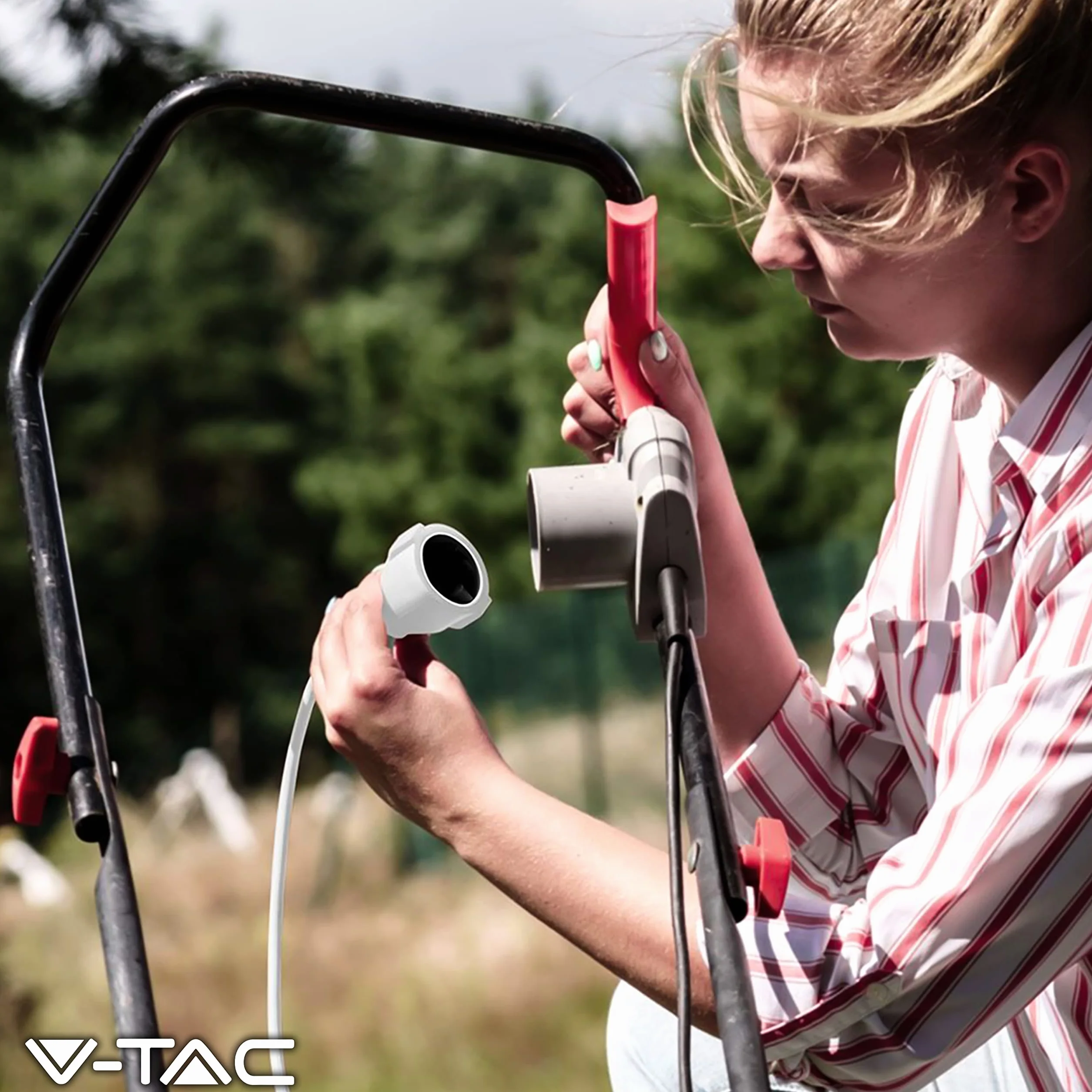 V-TAC Rallonge Électrique 5 MÈTRES - Prise Shuko - Prolongateur Électrique de Câble pour la Maison, Le Bureau, Le Magasin, Le Travail - Super résistante - Charge maximale 3680W