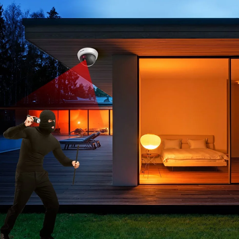 ERWEY Lot de 2 Caméras Factices Extérieur & Intérieur, Fausse Caméra de Surveillance Dôme avec Lumière LED Rouge Clignotante & Autocollants CCTV, pour Mur et Plafond (Blanc)