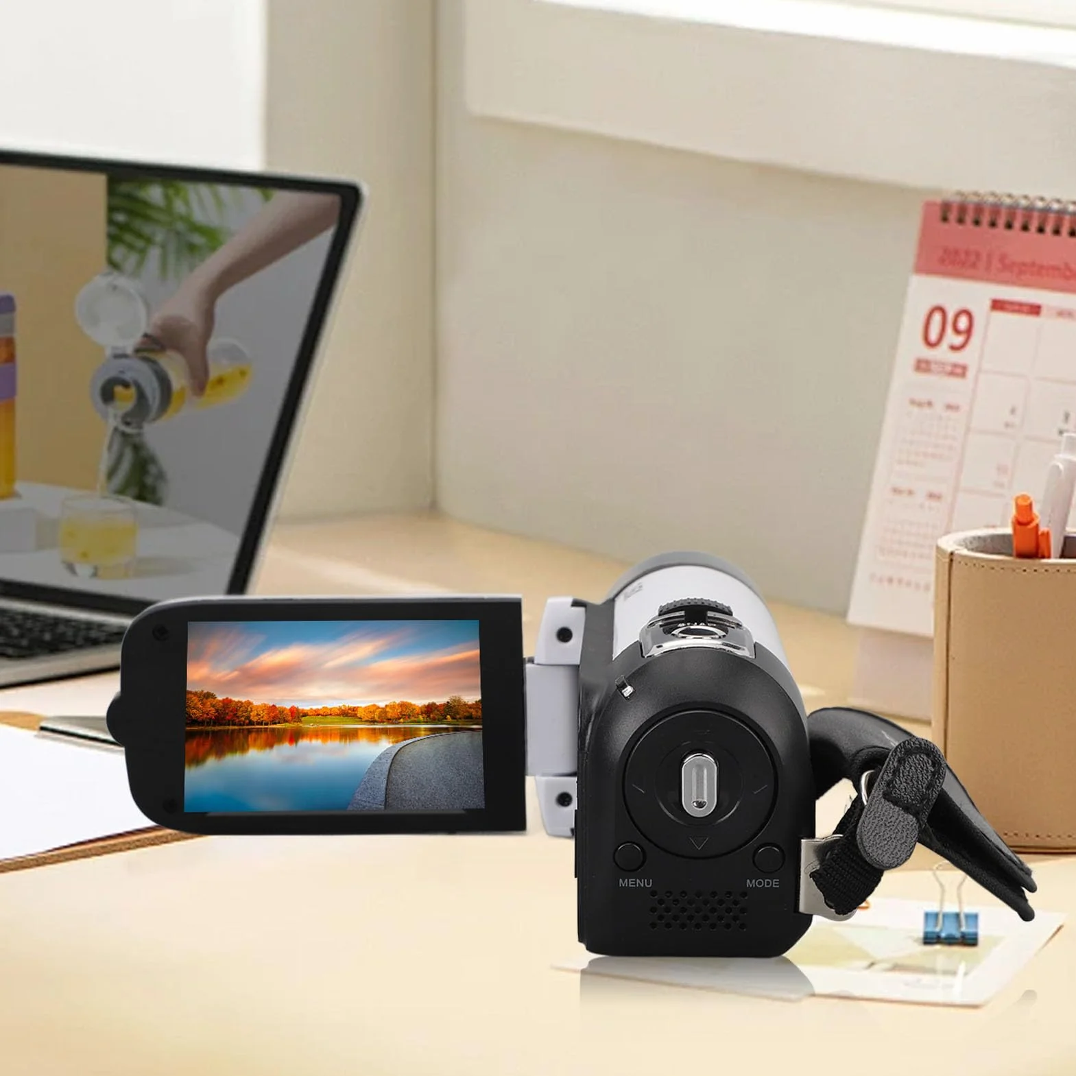 Bewinner Caméra DV 16 MP,Zoom numérique 16X, Appareil Photo 1080P avec écran LCD de 2,7 Pouces, Anti-Vibration, Selfie avec minuterie e, Enchufe européen 100-240 V