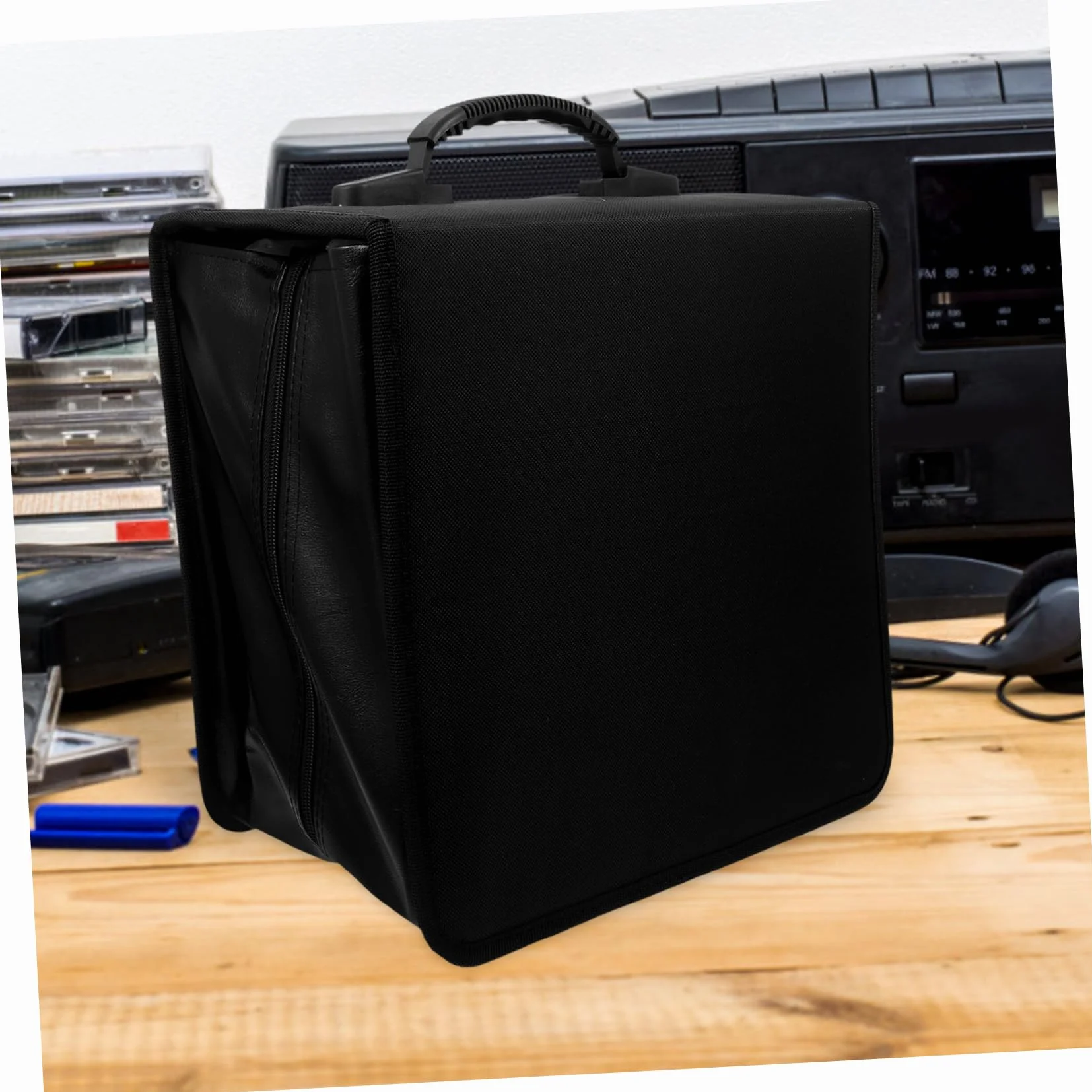 Amosfun Étui à CD Pu Grosse Capacité 500 Disques Portable avec Poignée pour Voiture et Maison, Classeur de Rangement Noir Résistant à L’usure, Protection Poussière et Humidité