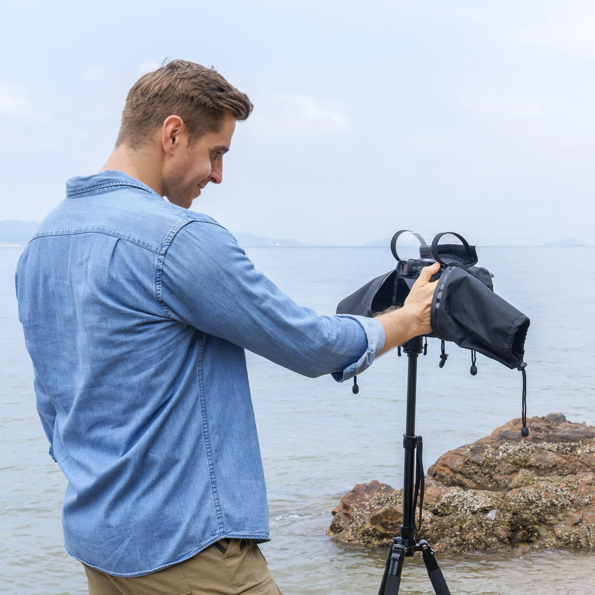 Protection Pluie Appareil Photo, Design Amélioration de la Fenêtre Transparente Zippée, Noir en Nylon pour Housse de Pluie pour Appareil Photo Compatible avec Canon Sony Nikon DSLR