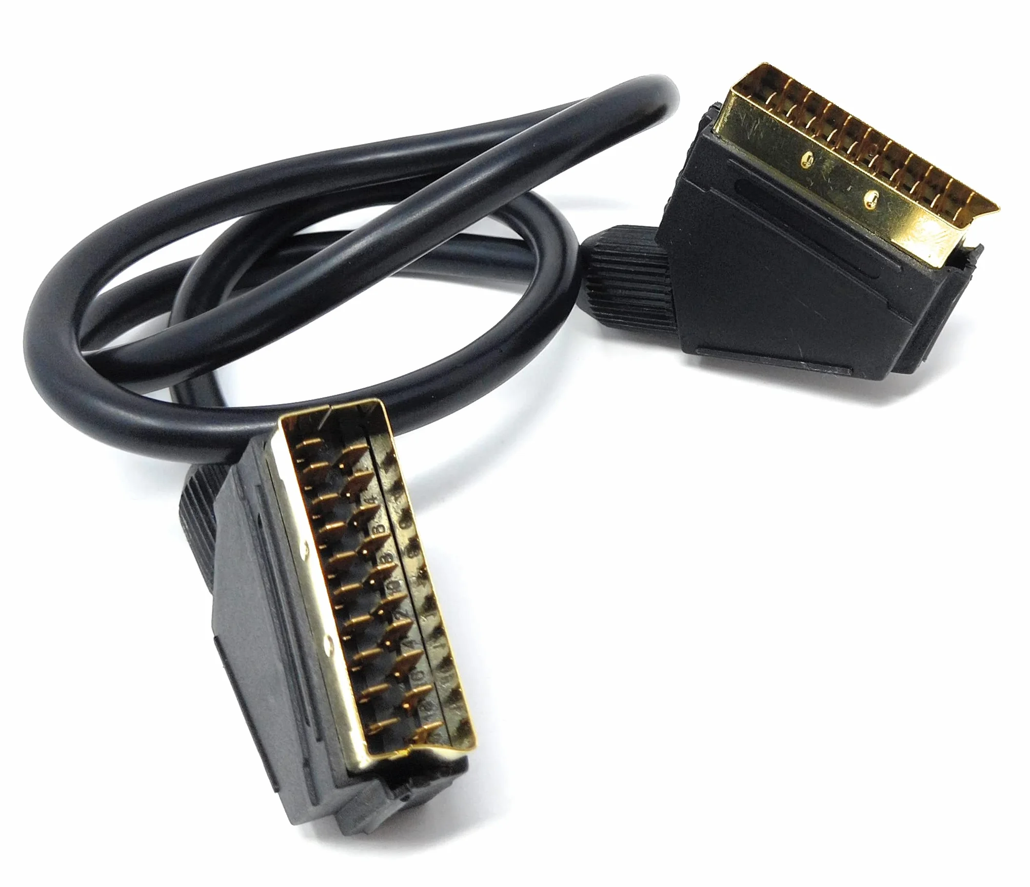 DRUT Câble péritel vers péritel Court de 75 cm, 21 Broches mâle à mâle (fiche à fiche) Cordon RVB pour TV, magnétoscope, Lecteur DVD plaqué Or 2,5 Pieds