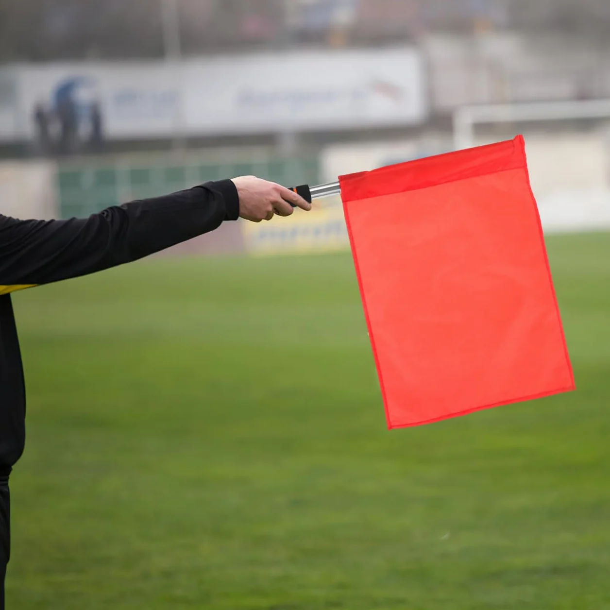 VANZACK Lot de 4 Drapeaux d'arbitre avec tige en acier inoxydable Rouge Haute visibilité