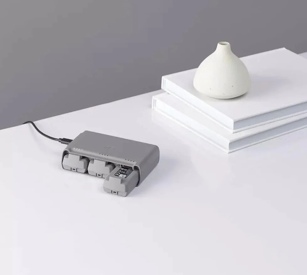 DJI Mini 2/Mini SE Two-Way Charging Hub - Drone Battery Charging Hub, Recharge up to 3 Batteries Simultaneously, Power Adapter, Compact and Portable, Power Bank - Silver