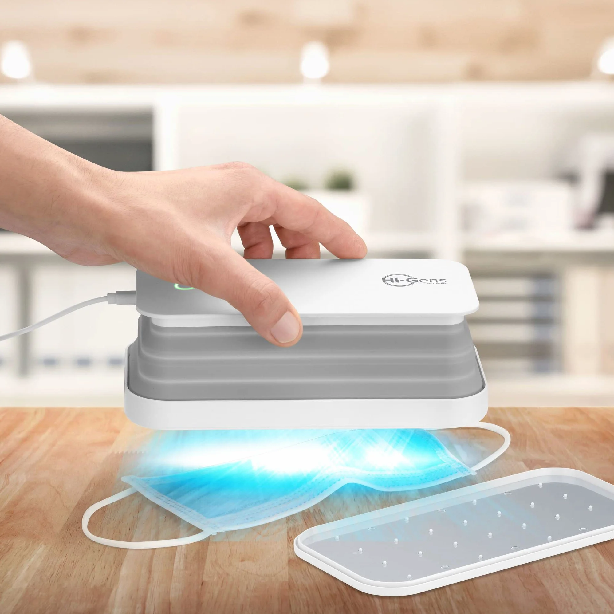 Cellularline | UVCSTERILIZERW | Hi-Gens, stérilisateur à lumière LED pour la stérilisation du Smartphone, avec émission de lumière Ultra-traviolette (UV-C), stérilisant 99,9% des bactéries.