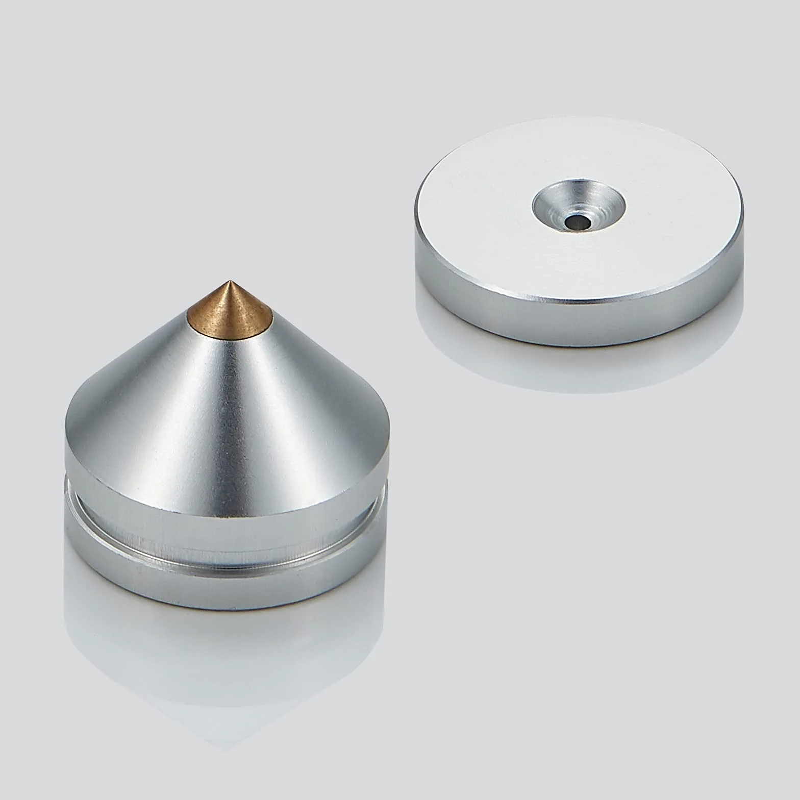 Haut-Parleur Pointes de Découplage, 8 Pièces Pieds Enceintes HiFi avec Base Pad Tapis, 16 Pièces Tampons adhésifs, Support pour Lecteur CD, DVD, Audio Isolation, Argent