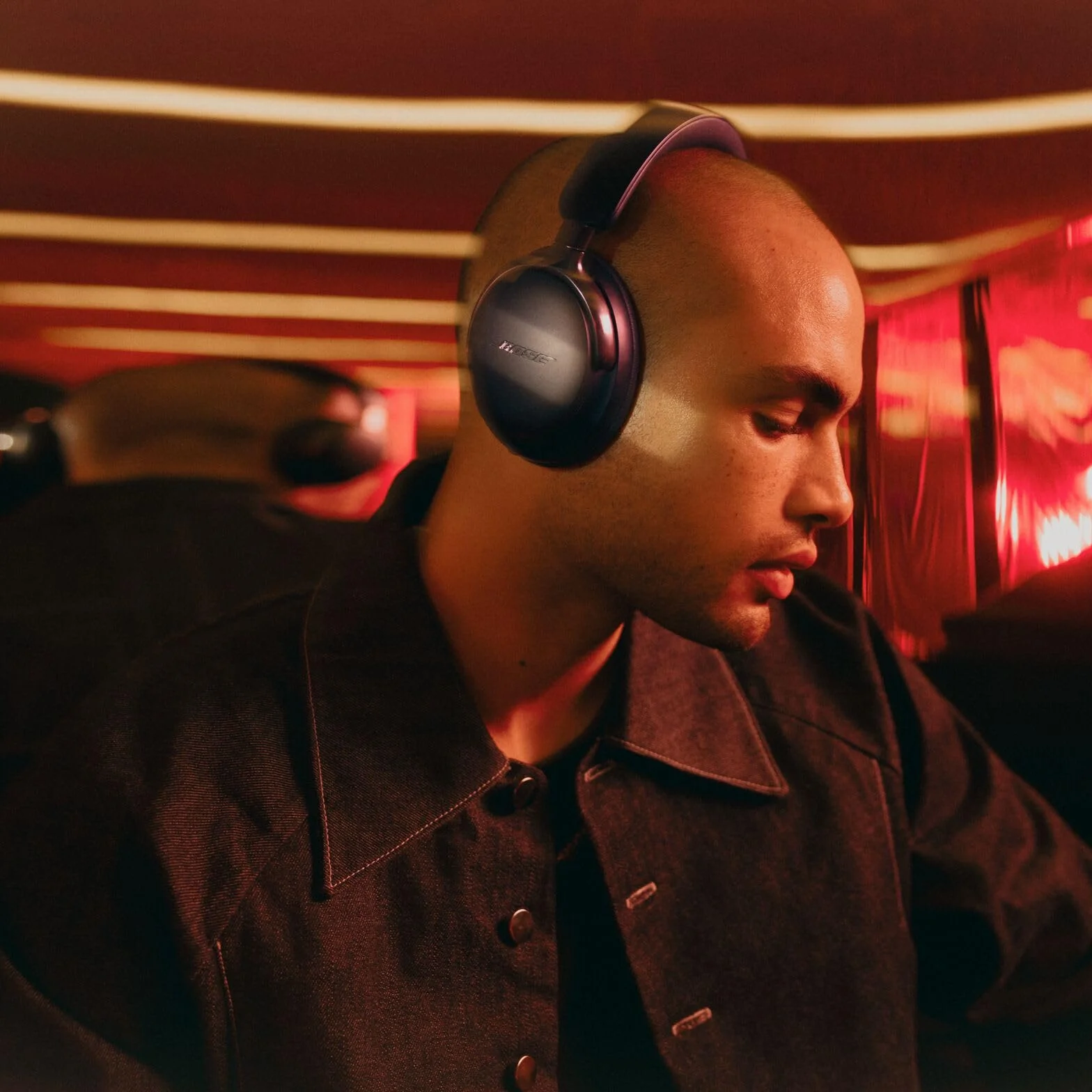 Bose Casque QuietComfort Ultra (2e génération) Bluetooth : Casque sans Fil avec Son Spatial, Supra-aural, réduction de Bruit avec Micro intégré, Jusqu’à 30 h d’autonomie en écoute, Noir