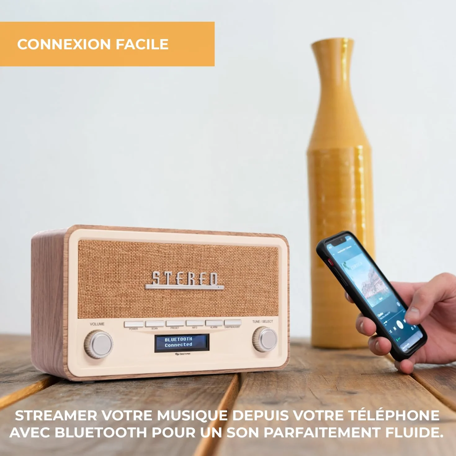 Denver DAB-18LW Radio numérique Dab+/FM Bluetooth, AUX, écran LCD, Horloge-réveil, Finition Bois Clair