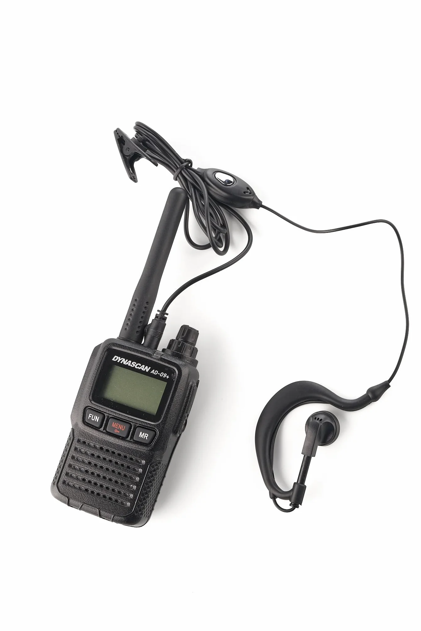Dynascan AD-09+ Plus Pack de 2 Talkies-Walkies PMR446 avec Mallette Professionnelle – Ultra-Compact, Châssis Aluminium, 16 Canaux, Recharge USB, Oreillettes Incluses