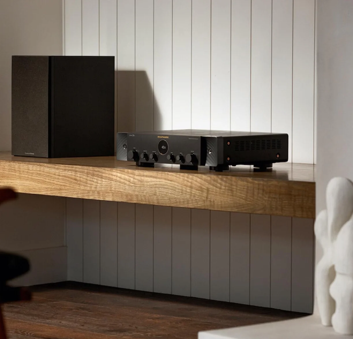 Marantz Ampli-Tuner Stereo 70s 2.2 Canaux 75W 8K Streaming HEOS Entrée Phono Radio FM/DAB Noir