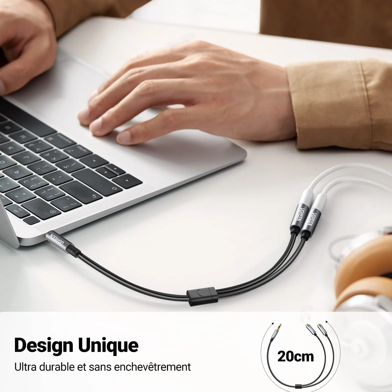 UGREEN Splitter Audio Jack 3.5mm Mâle vers Double Jack Femelle Adaptateur Casque Écouteur Câble Stéréo Compatible avec PC Téléphone Tablette iPod PS4 MP3 MP4 Écouteurs Enceinte 20CM