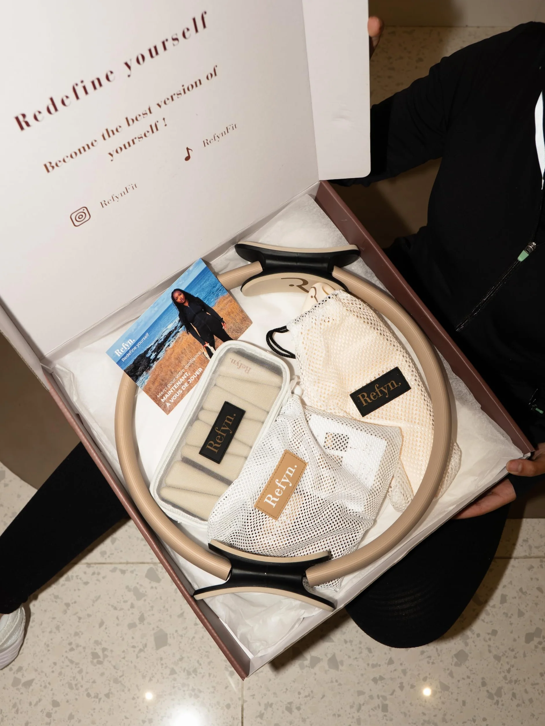Kit Pilates Maison avec Poids Chevilles, Anneau, Bandes Résistance, Ballon, Cercle - Fitness, Yoga, Musculation