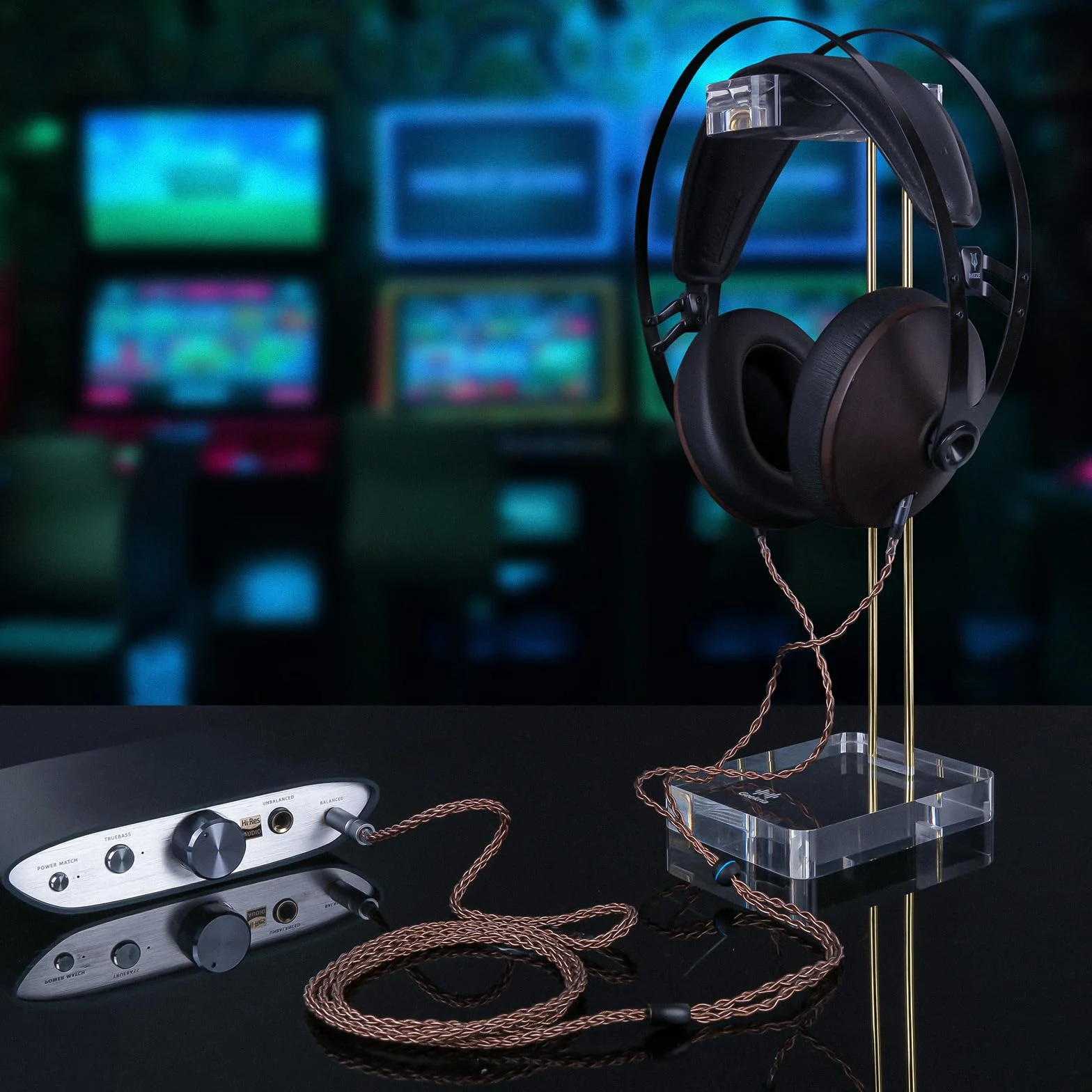 GEEKRIA Apollo Câble audio de mise à niveau en cuivre monocristal, compatible avec Meze Audio 99 Classics, 109 PRO, LIRIC 2, Strada, 4,4 mm vers double 3,5 mm (1,5 m)