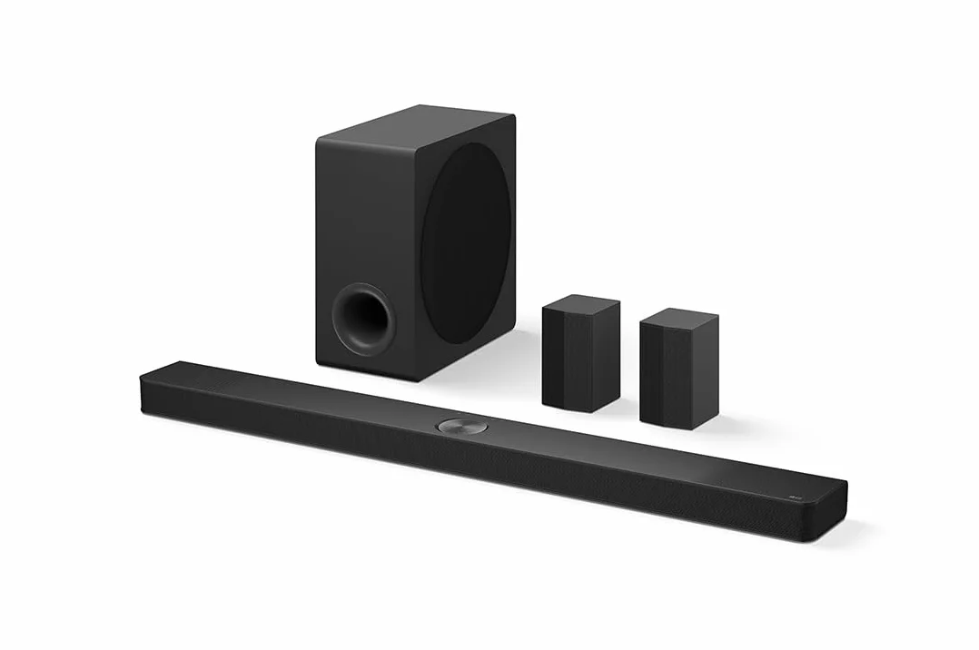 LG S90TR Barre de Son 7.1.3 670W Dolby Atmos DTS:X Hi-Res Audio 13 Haut-Parleurs WOW Synergie