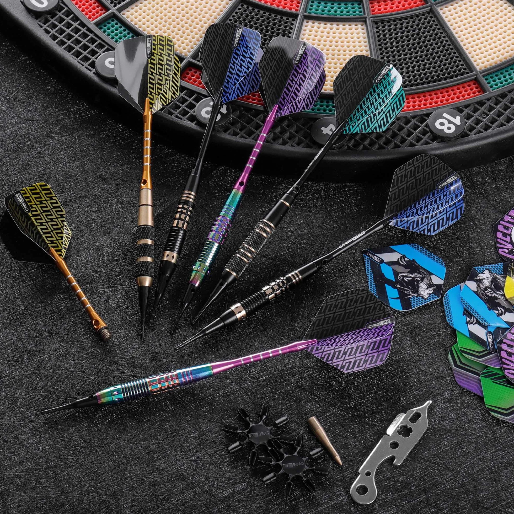 CyeeLife Fléchettes de Dart avec pointe en plastique, 12 pièces Set Premium Softdarts - Barils en laiton avec 4 designs