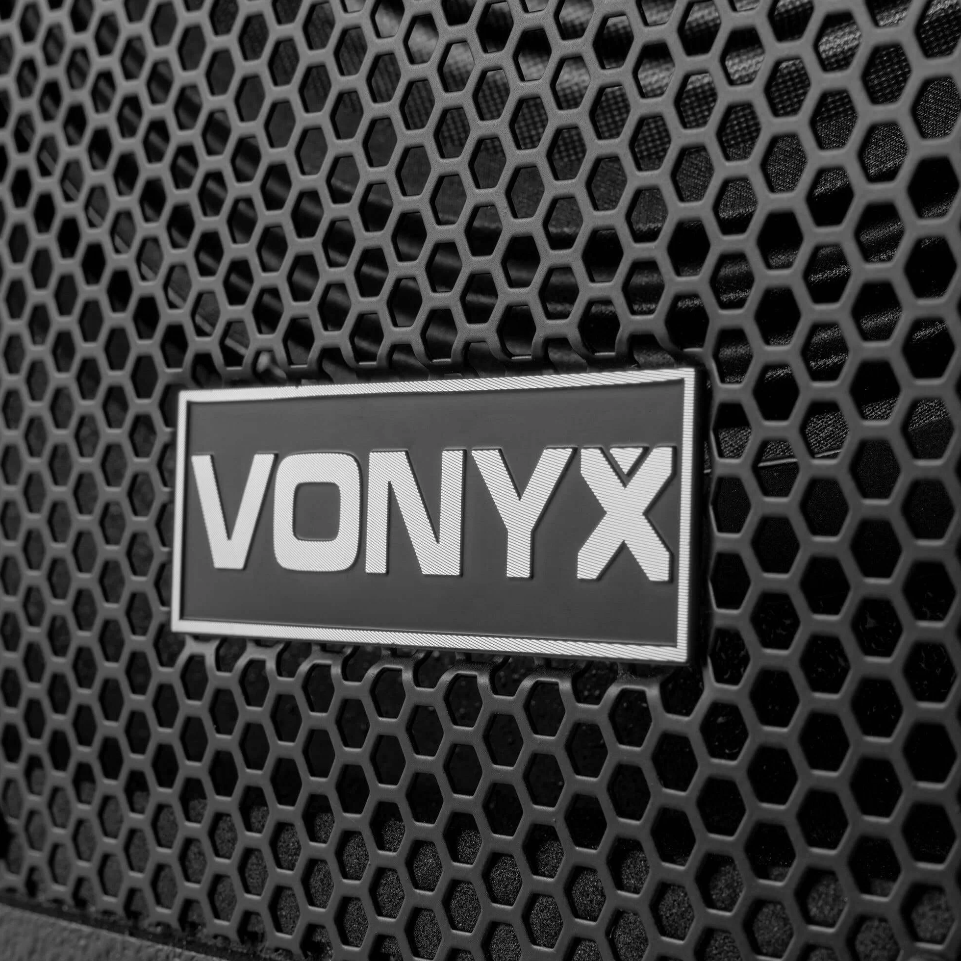 VONYX SWP15 Caisson de Basse Actif 800W, Phase Réglable, Entrée/Sortie XLR + RCA, Amplificateur Intégré, Insert sur la Face Supérieure pour Enceinte Active, Grave 15", Idéal pour DJ Mobile