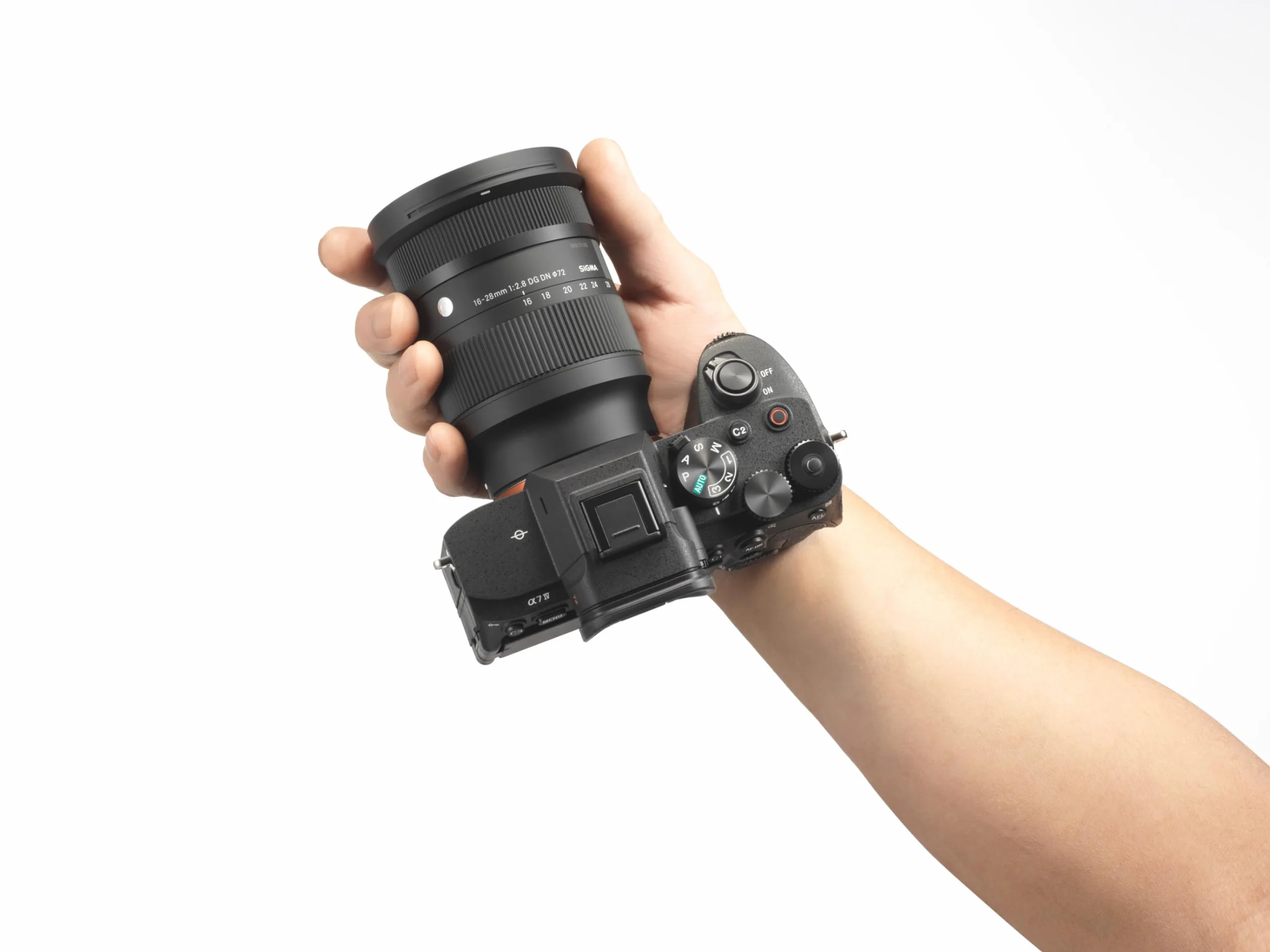 Objectif SIGMA 16-28mm F2.8 DG DN C022 L-Mount