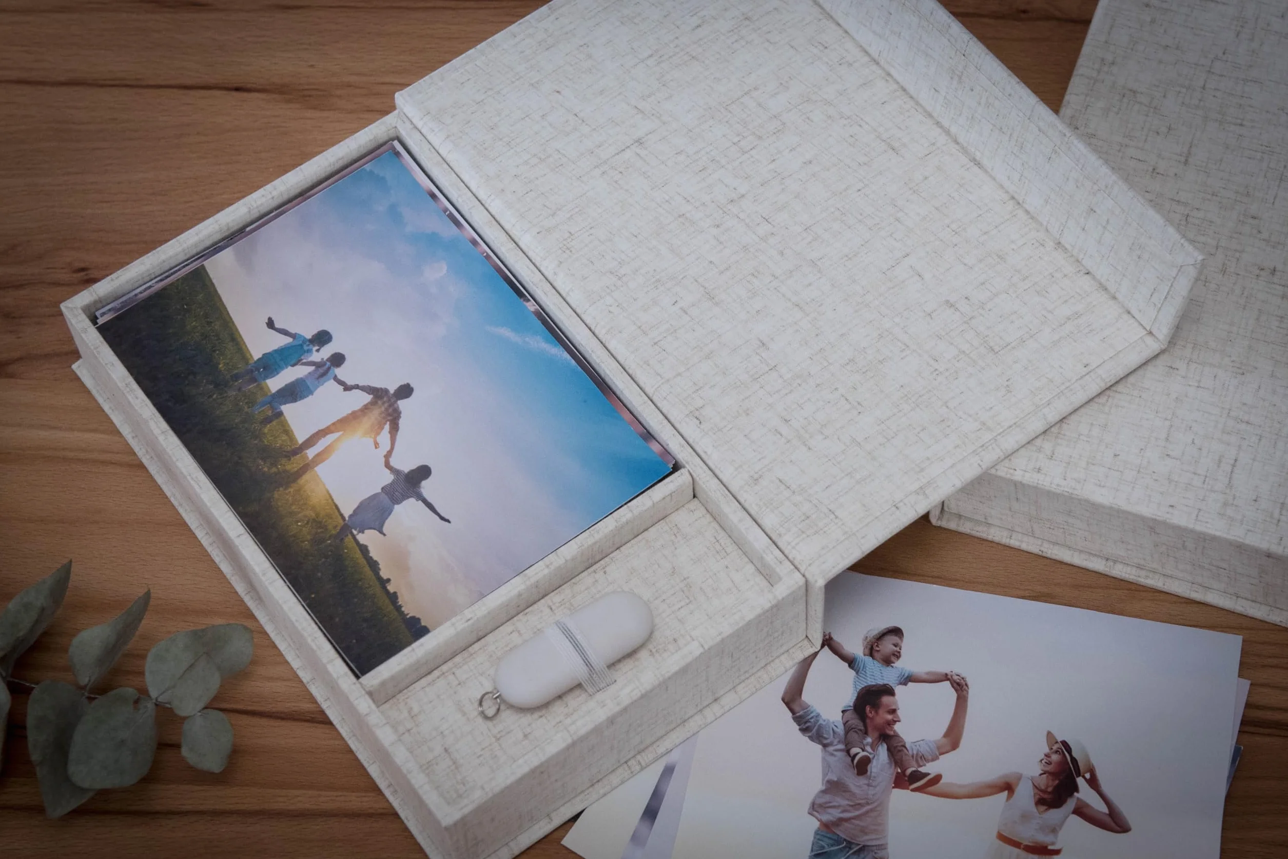 Élégante boîte photo, avec fente USB, boîte cadeau, pour clés USB et tirages photo 10 x 15 cm, boîte de rangement, boîte de rangement, boîte de rangement, boîte à souvenirs, cadeau photo (naturel, 23