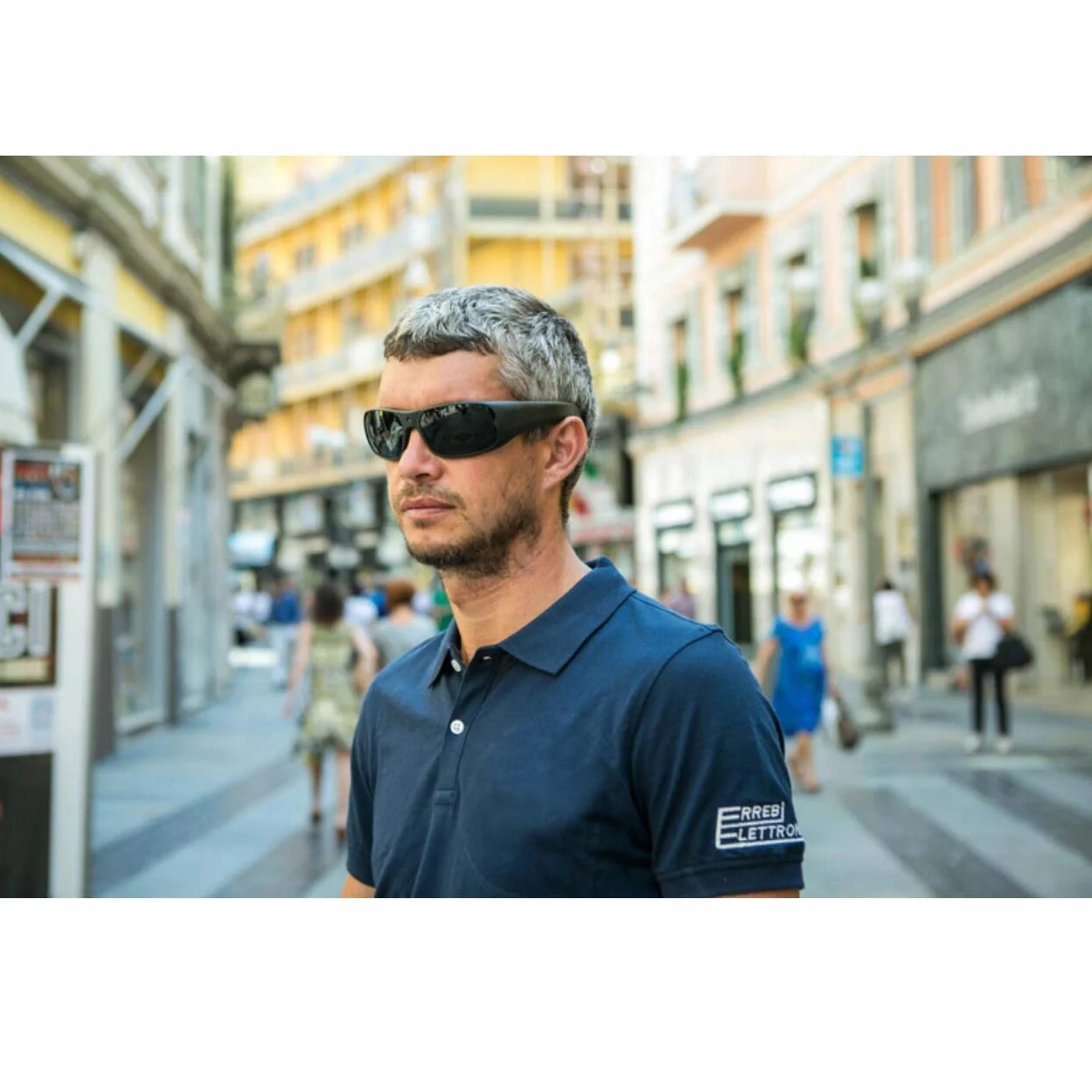 OhO Lunettes de soleil vidéo 32 Go 1080p Full HD avec caméra intégrée 15 MP et protection UV400 polarisée et lentille interchangeable