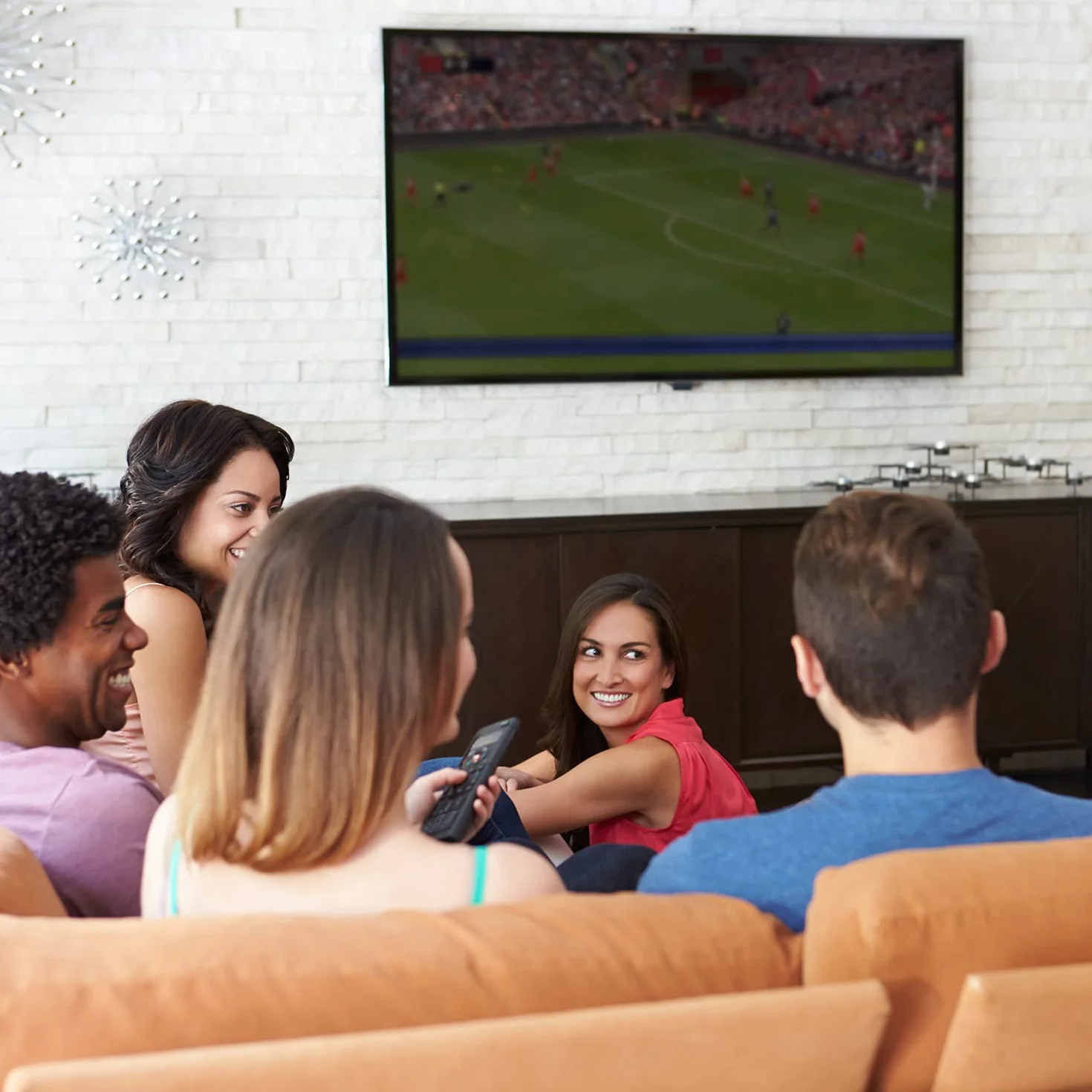 KabelDirekt – Câble HDMI 8K/4K coudé à 90° – 1,5m – blindage A.I.S., conçu en Allemagne (supporte tous les appareils HDMI comme PS5/Xbox/Switch – 8K@60Hz/4K@120Hz, HDCP, High Speed avec Ethernet)
