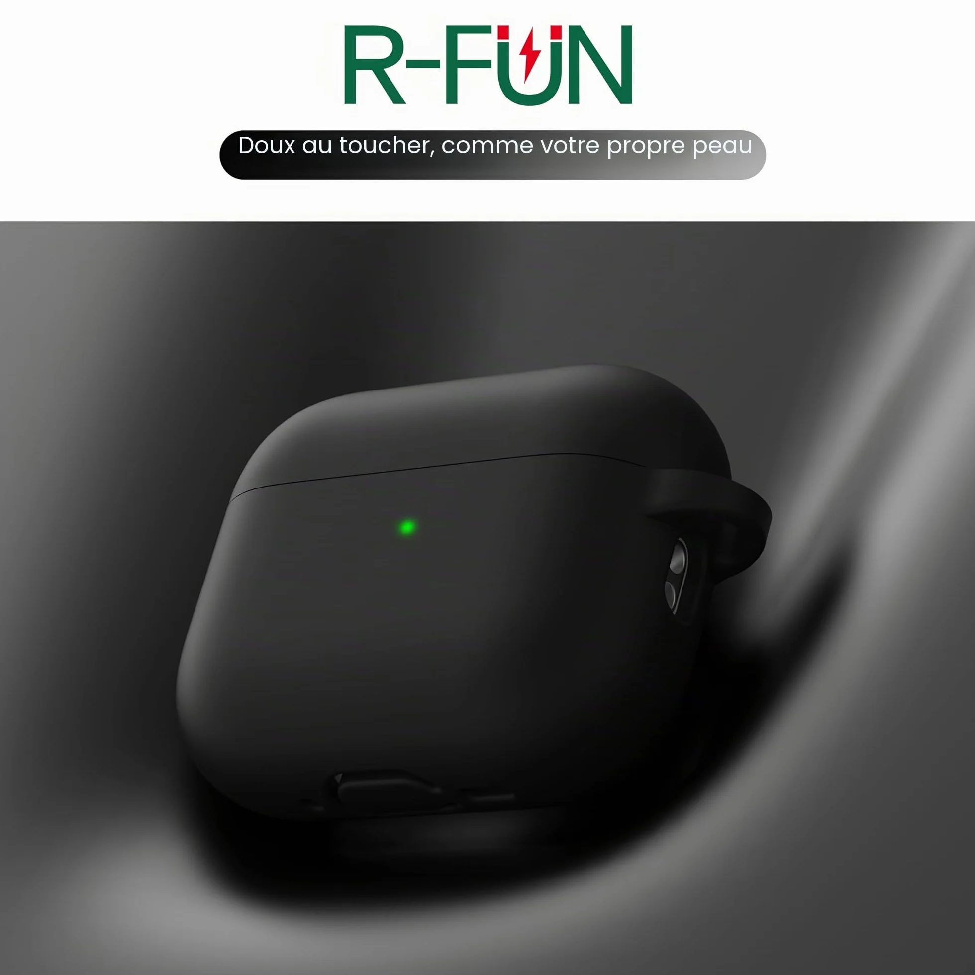 Coque AirPods Pro 3 Silicone Souple Protection Apple AirPods Pro 3e génération Noir avec Kit de Nettoyage Porte-clés