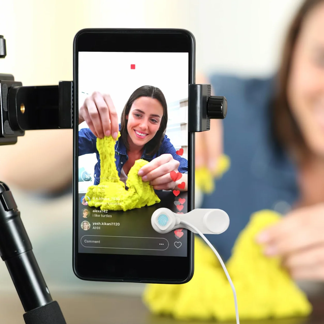jojofuny Clicker d'écran automatique pour téléphone : clicker d'écran USB pour téléphone portable pour diffusion en direct – Applicateur automatique universel de clic de doigt pour les jeux, le