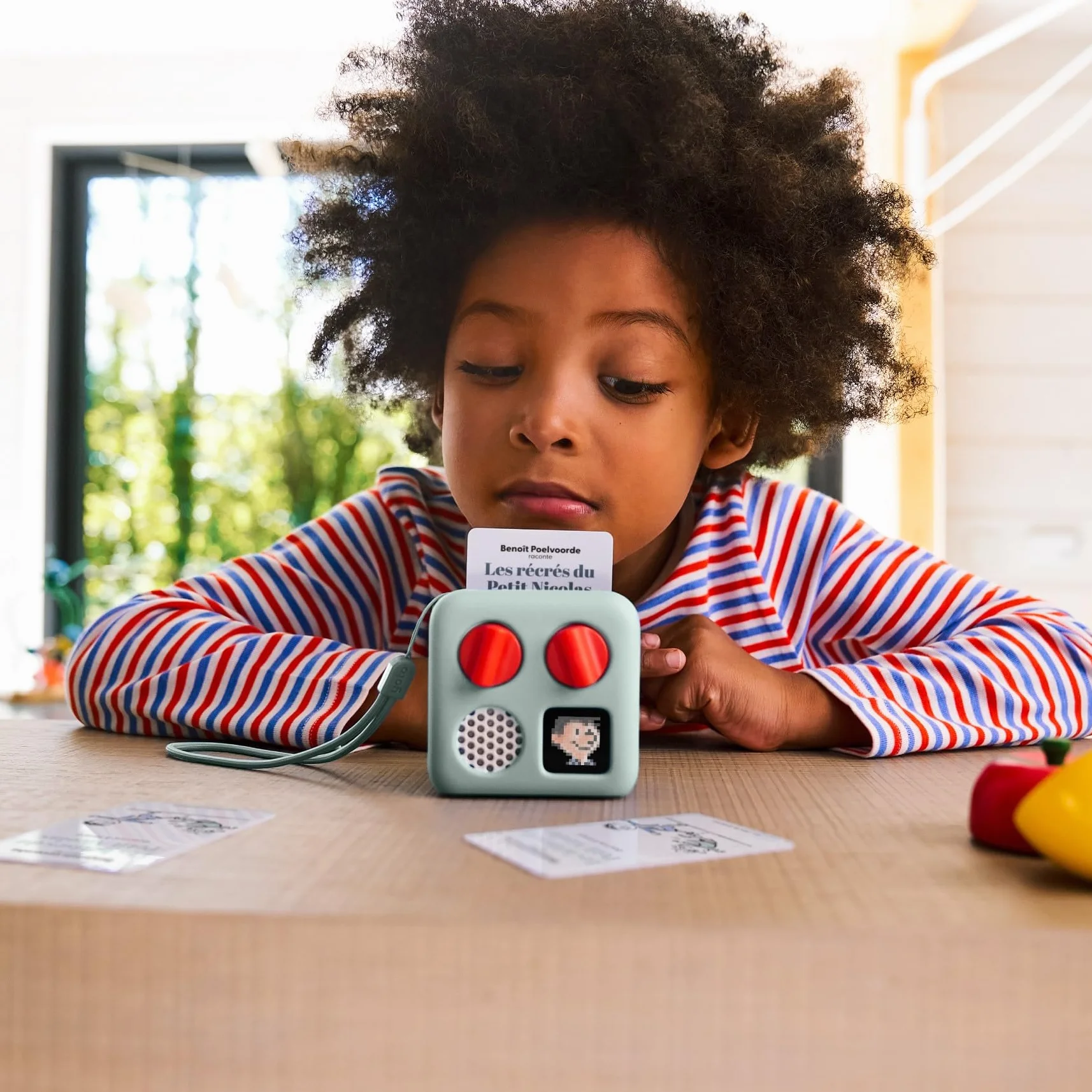 YOTO Mini 2024 (YM002) Boîte à Histoires Enfants 3-12 Ans Conteuse d’Histoires Bluetooth Portable