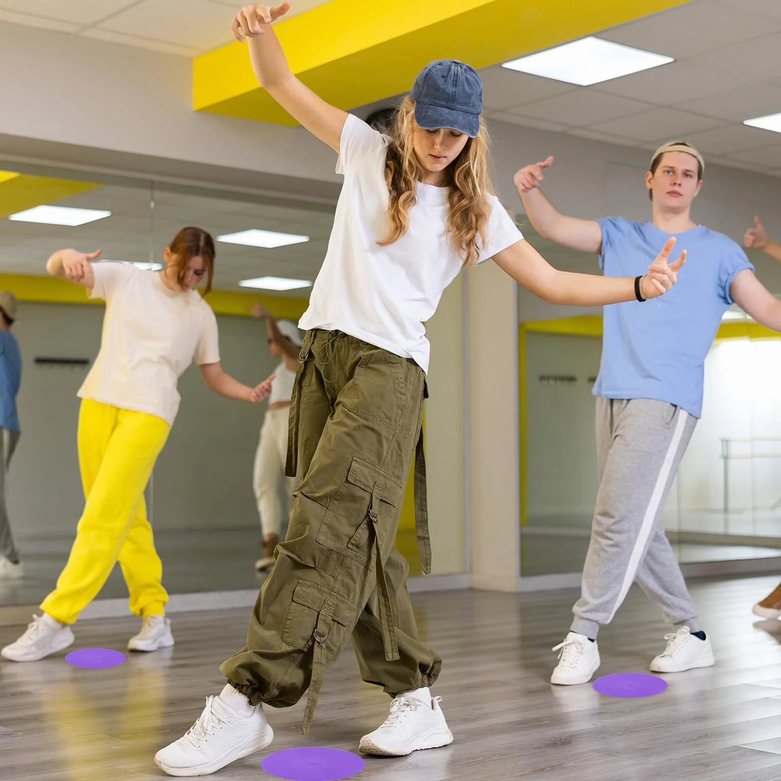 PATIKIL Marqueurs de Repérage 9 Pouces 12 Pièces Points de Sol Antidérapants Cônes Plats en Poly Gymnase Entraînement Vitesse Noir