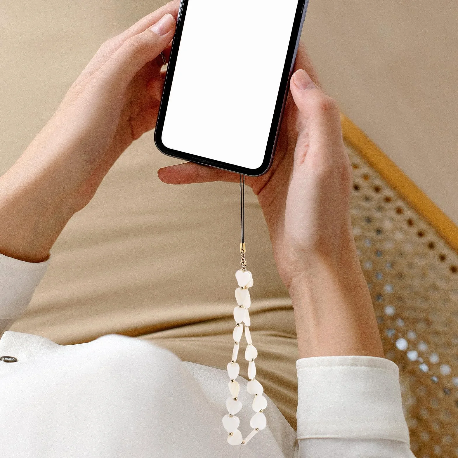 TEHAUX Porte-clés Chaîne Pendentif Cœur en Perles pour Téléphone Portable, Accessoire Décoratif, Chaîne Téléphonique Élégante pour Étui de Téléphone, Bijou pour Femmes, Présent Pratique