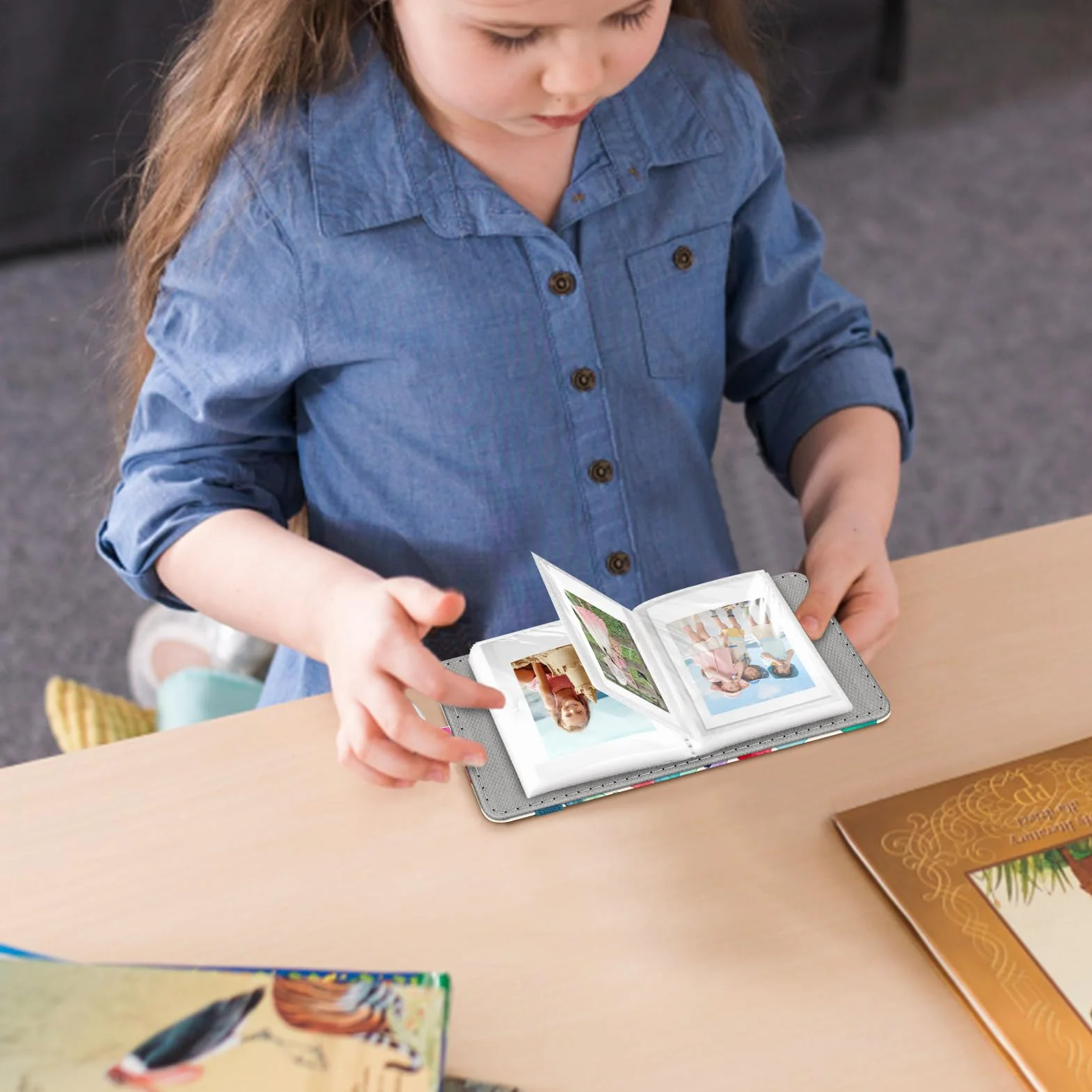 FINTIE Mini Album Photos pour Photo 2 x 3 Pouces (5.4 x 8.6 cm), 52 Photo, Album Photo pour Fujifilm Instax Mini Se/12/11/40/99/7+/LiPlay, Polaroid Hi-Print etc, Coeurs Pluie