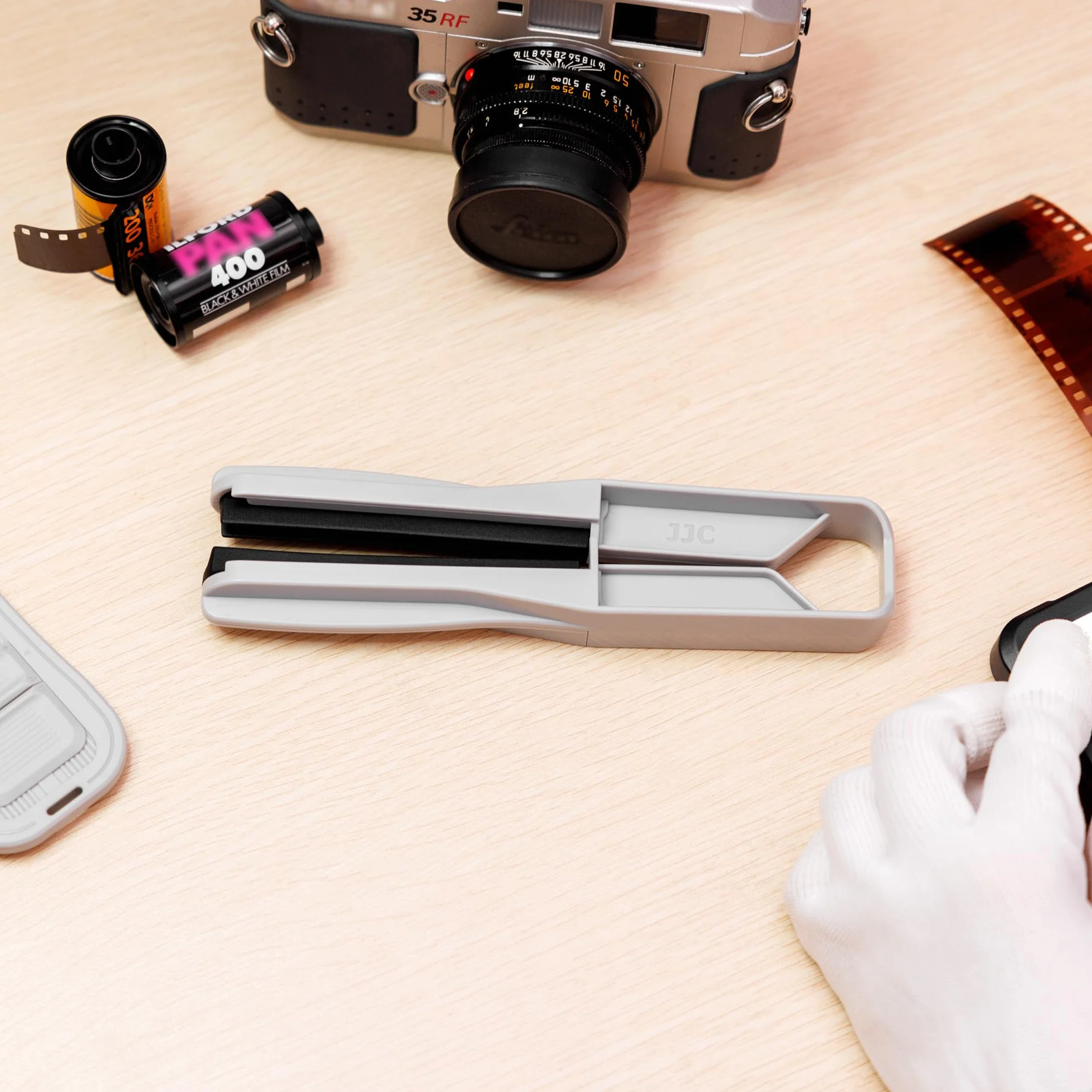 JJC Raclette Essuyage pour Film Négatif 35mm et Film Moyen Format 120, Essuie-Lame en Silicone Souple Outil de Nettoyage pour Enlever l'eau des Films