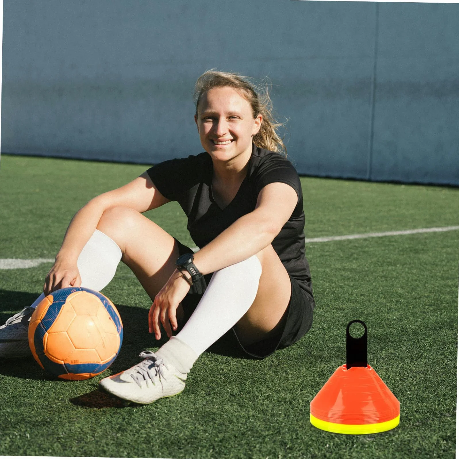 Toyvian Support de Rangement pour Plots de Marquage Football, Plateau Disque PP Noir, 8 Pièces