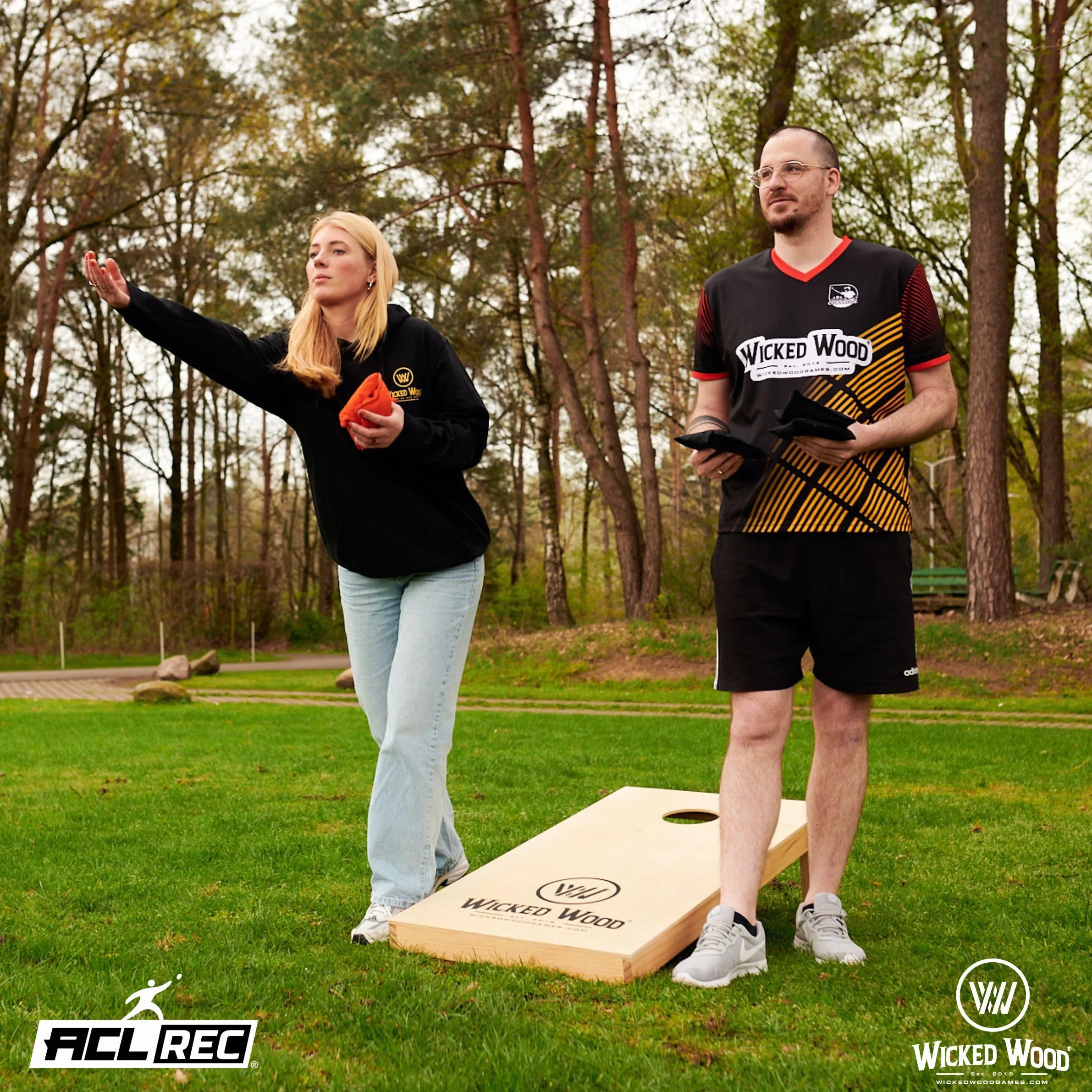 Wicked Wood Games Sacs de cornhole 2x4 officiels ACL Plusieurs options de couleur rouge rose