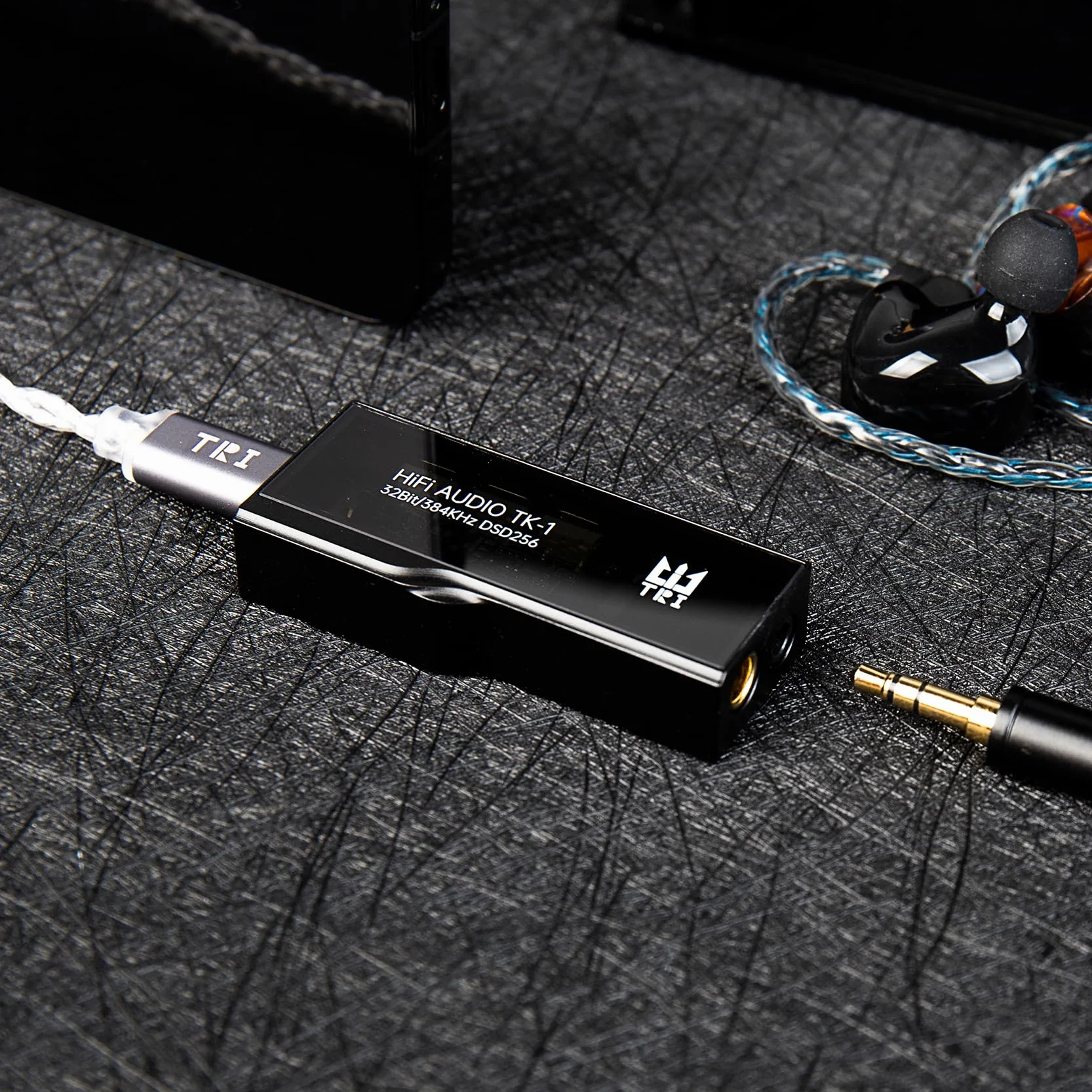 Yinyoo TRI TK1 Amplificateur de casque DAC portable à double puce CS43131 32 bits/384 kHz DSD256 pour audio Hi-Fi avec câble adaptateur USB-C vers USB-C pour prise de casque de 3,5 mm / 4,4 mm