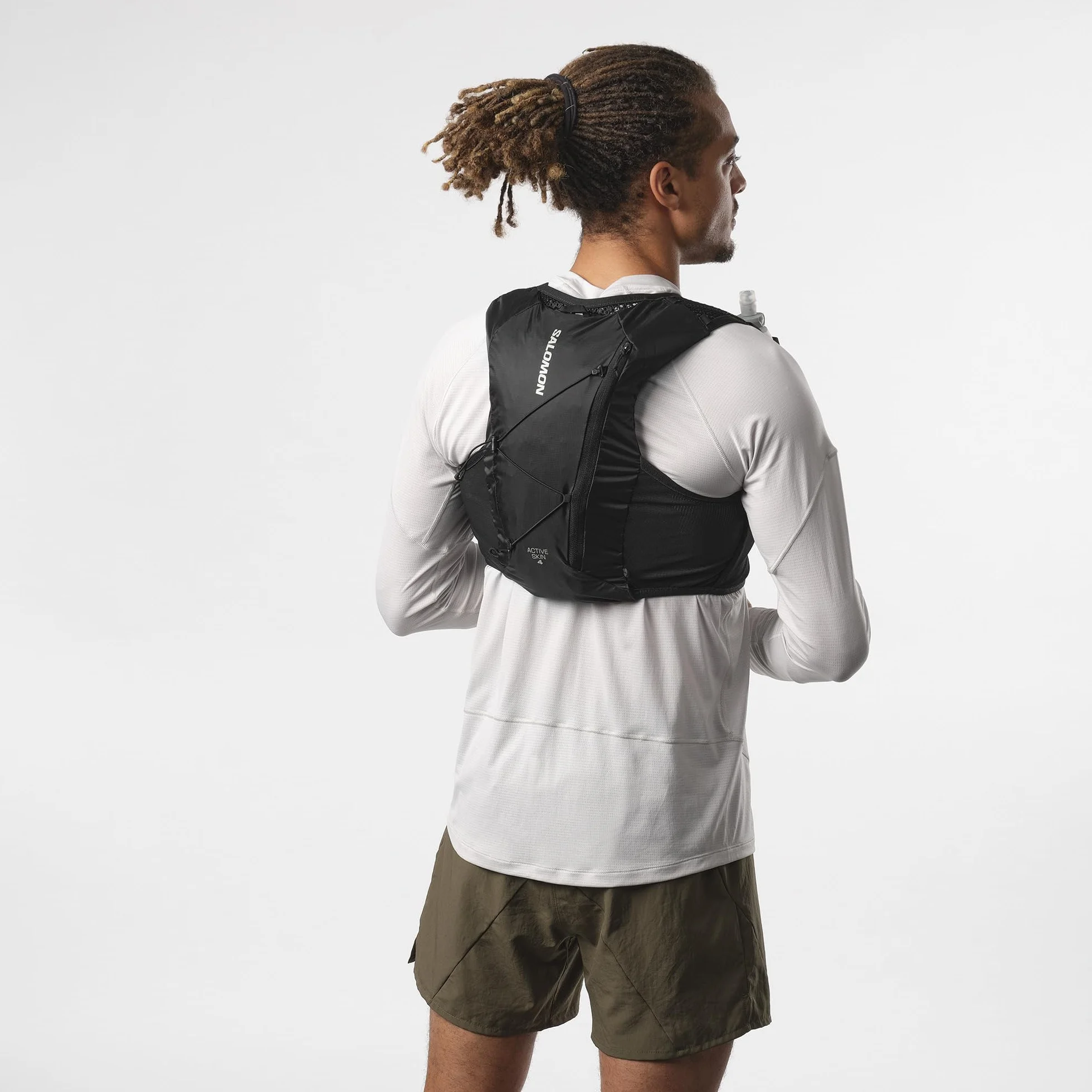 Salomon Active Skin 4 Gilet Trail Running, poches poitrine hydratation, SensiFit confort, rangement sécurisé