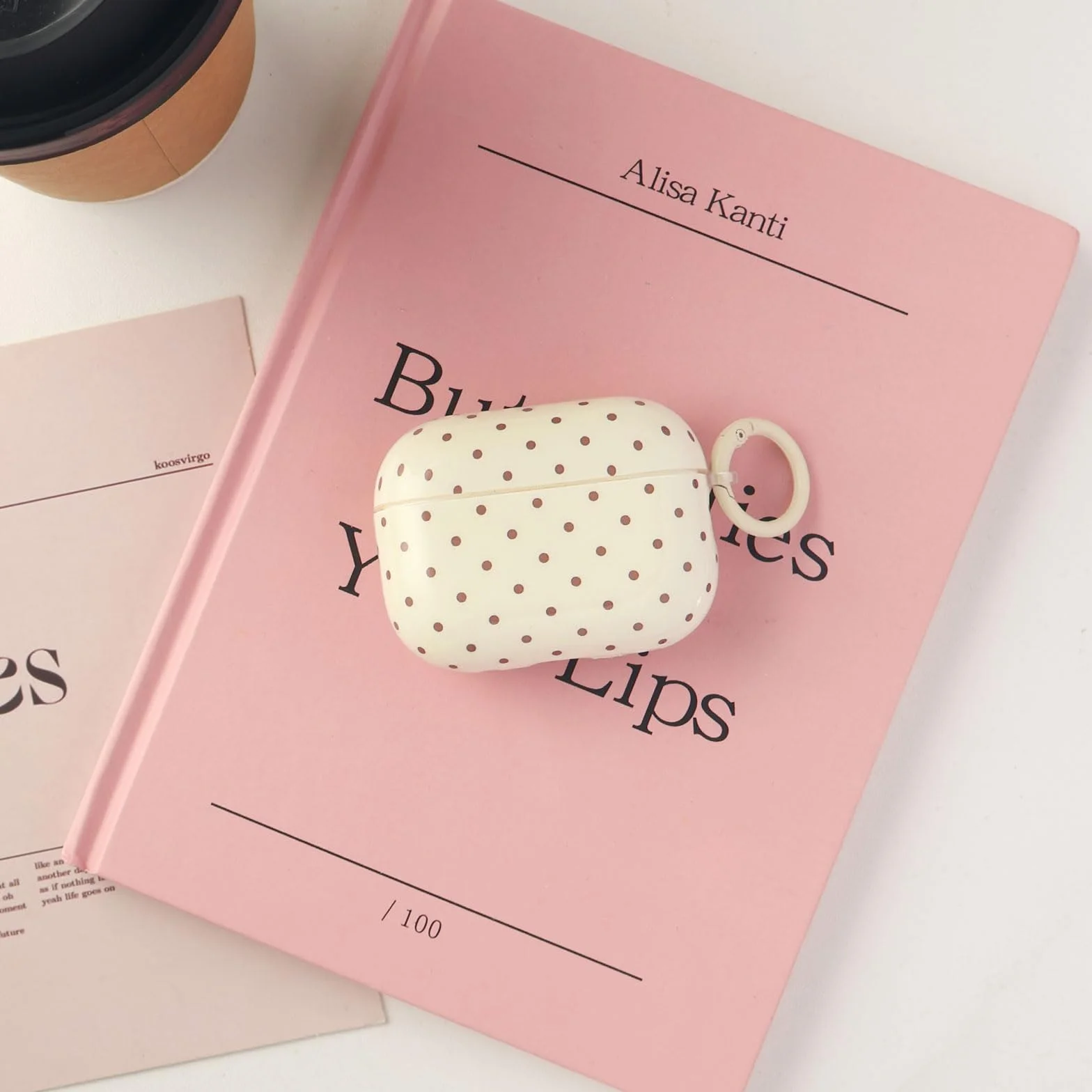 Coque pour AirPods 4 avec Kit de Nettoyage, Cute Fashion Polka Dot Motif Esthétique Design, Antichoc Porte - Clés Couvercle Soft Etui - Jaune
