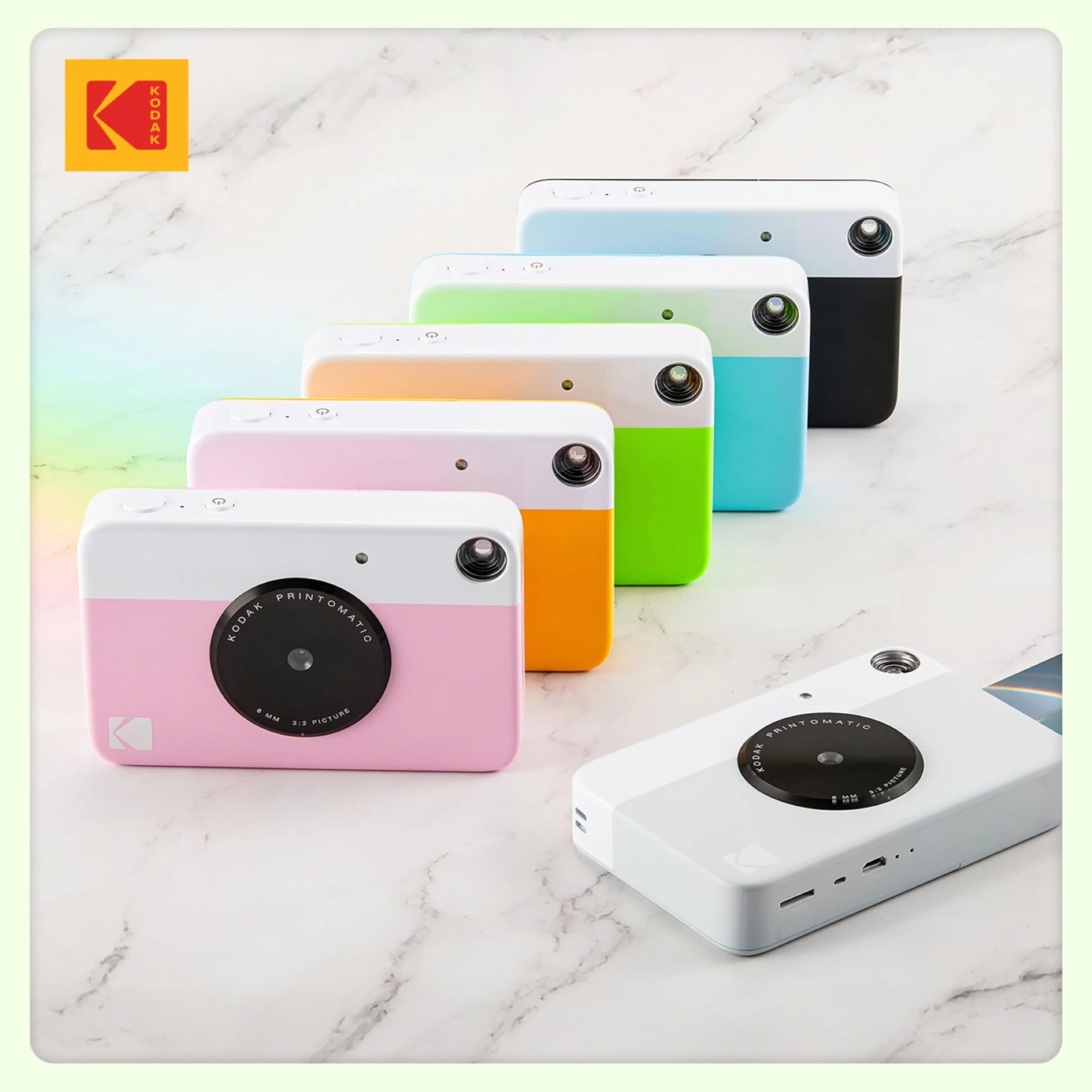 KODAK Appareil Photo Instantané Printomatic (Vert) Coffret Basique + Papier Zink (20 Feuilles) + boîtier Deluxe + Courroie Confortable à Mettre Autour du Cou