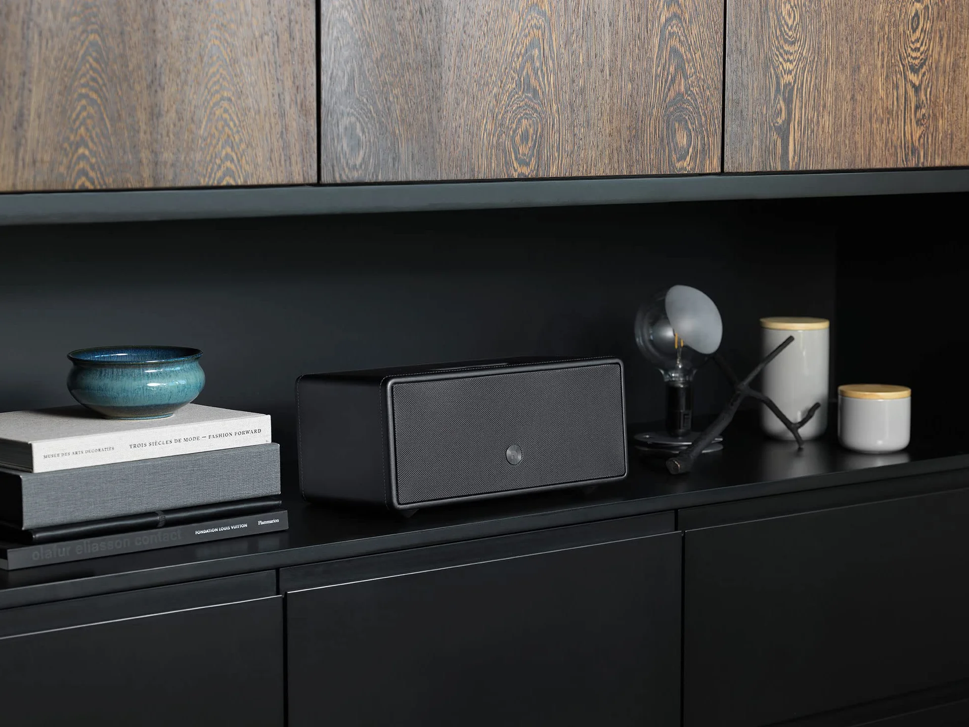 Audio Pro Drumfire-D2 - Enceinte Multiroom Ultra Puissante avec Bluetooth & WiFi - Enceinte Stéréo avec AirPlay 2, Chromecast, Spotify sans Fil - Noir
