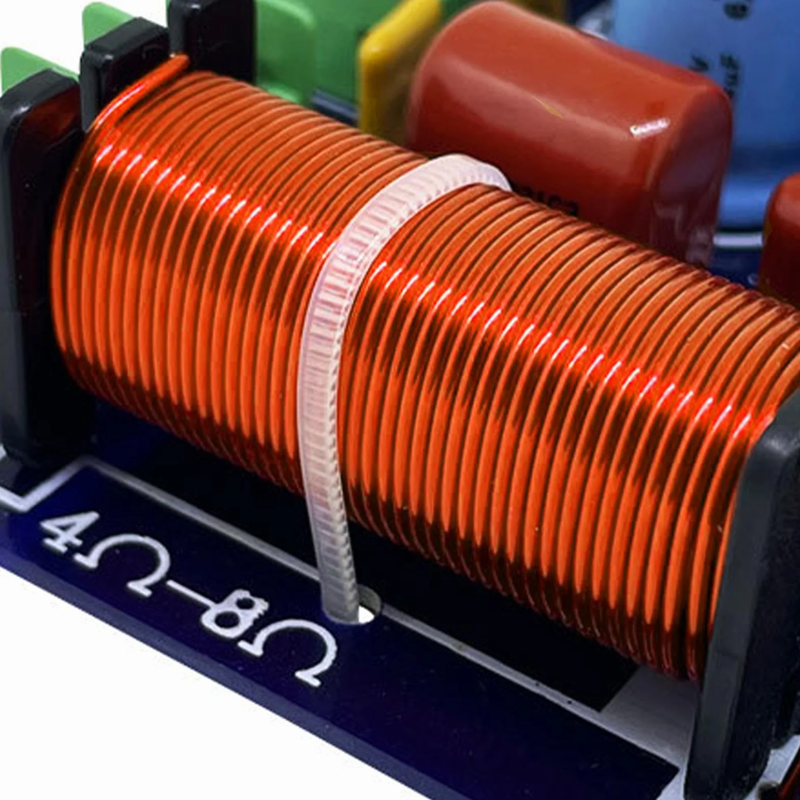 Crossover de fréquences de Haut-Parleur, Filtre Compact pour Haut-parleurs Audio, séparateur de fréquence Compact multivoies Haute Performance pour Une optimisation de la clarté Lors de la