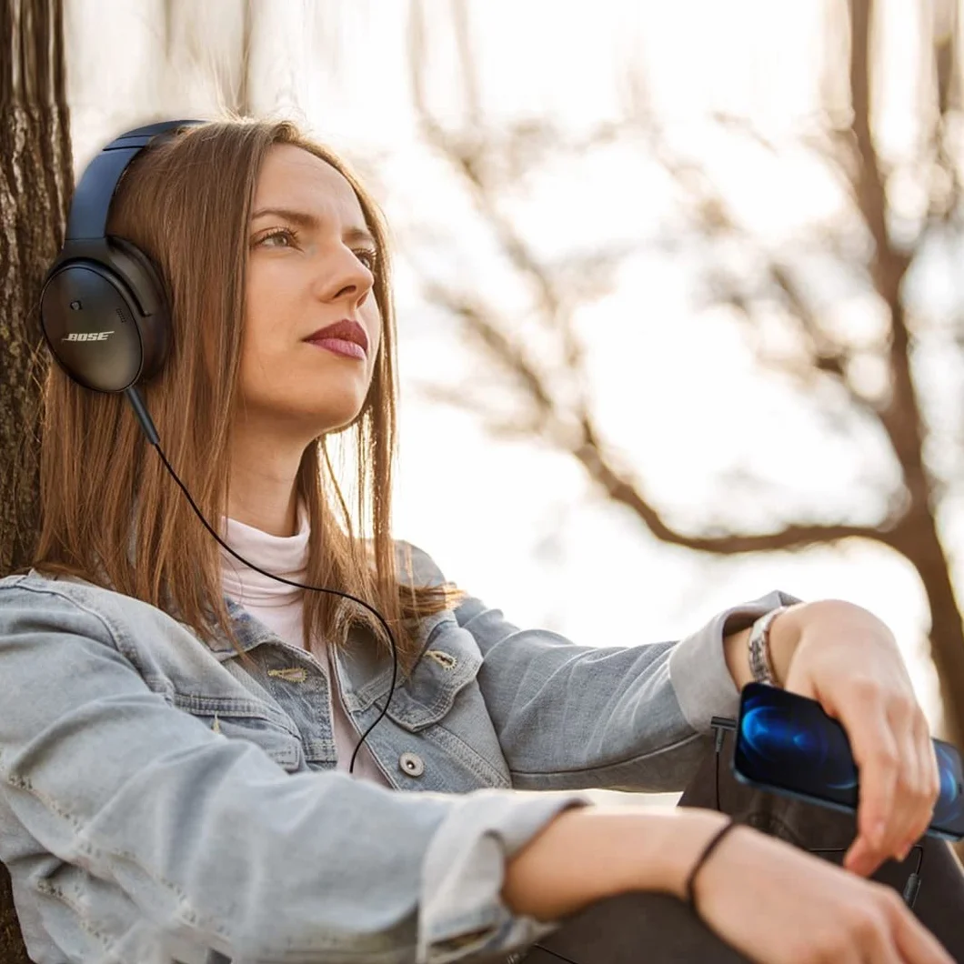 BINGLE Câble audio de rechange 3.5mm à 2.5mm avec Micro/Télécommande 1.2m pour Casque Bose 700, QuietComfort 25, 35II, OE2, OE2i, On-Ear 2 Noir