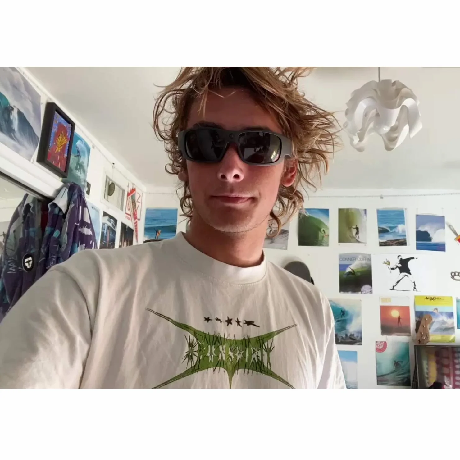 OhO Lunettes de soleil vidéo 32 Go 1080p Full HD avec caméra intégrée 15 MP et protection UV400 polarisée et lentille interchangeable