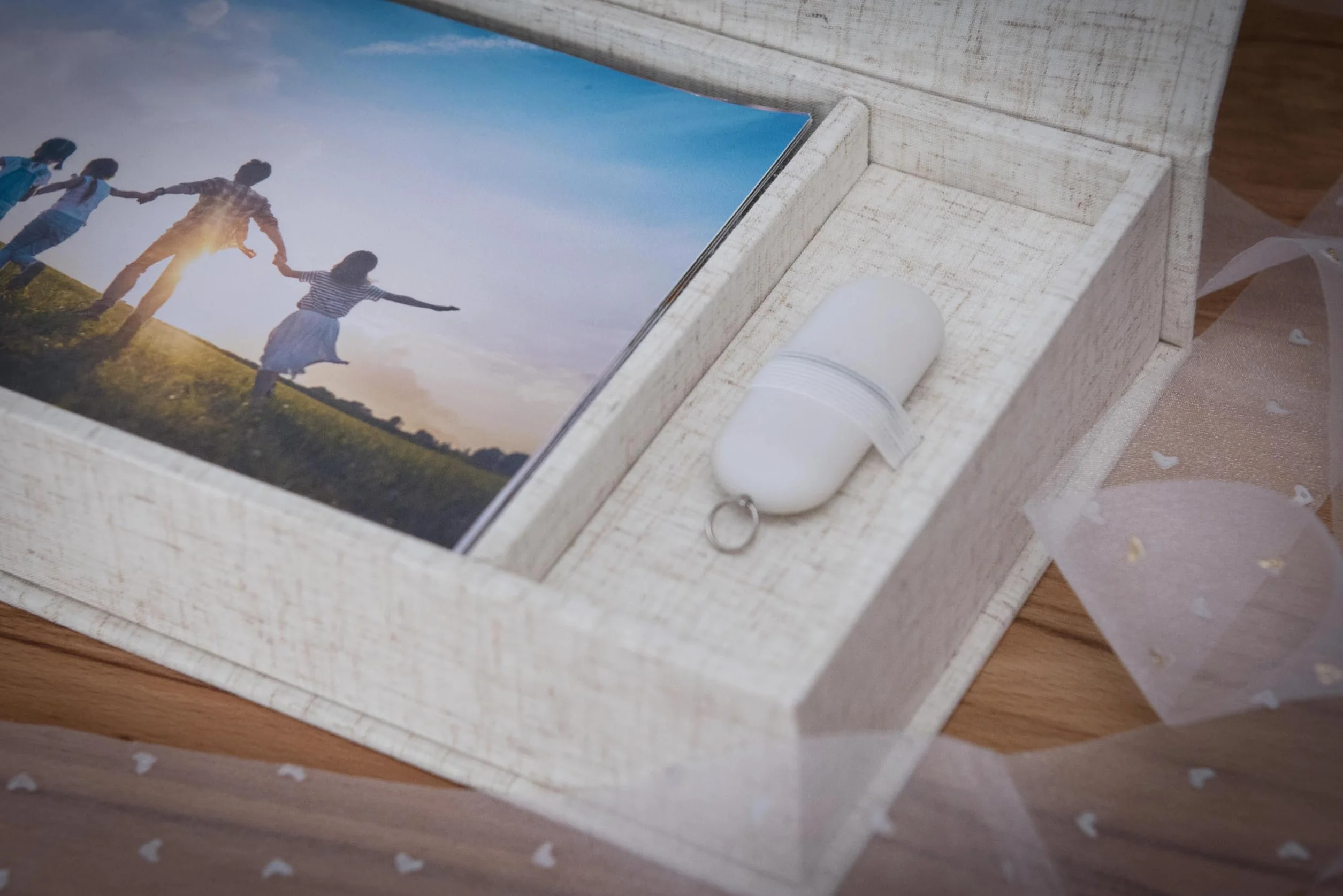 Élégante boîte photo, avec fente USB, boîte cadeau, pour clés USB et tirages photo 10 x 15 cm, boîte de rangement, boîte de rangement, boîte de rangement, boîte à souvenirs, cadeau photo (naturel, 23