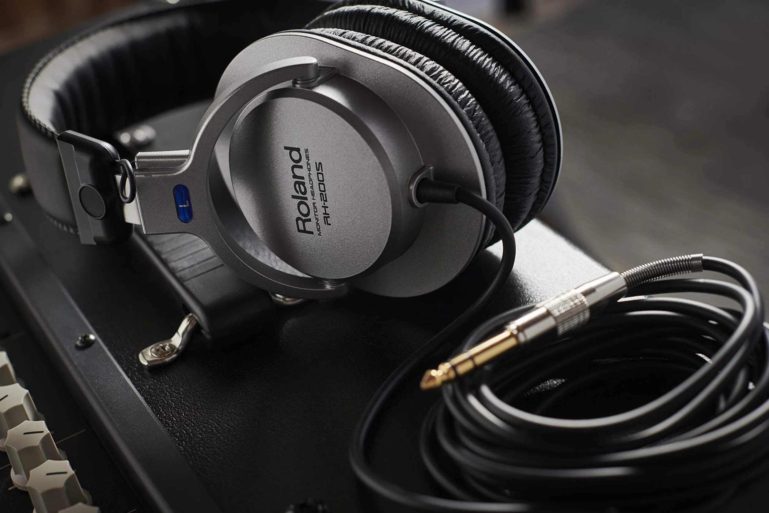 Roland Casque stéréo RH-200S, Couleur Argent, câble Droit - Un Casque de Monitoring au Son Clair et précis, Confortable pour Travailler en Studio