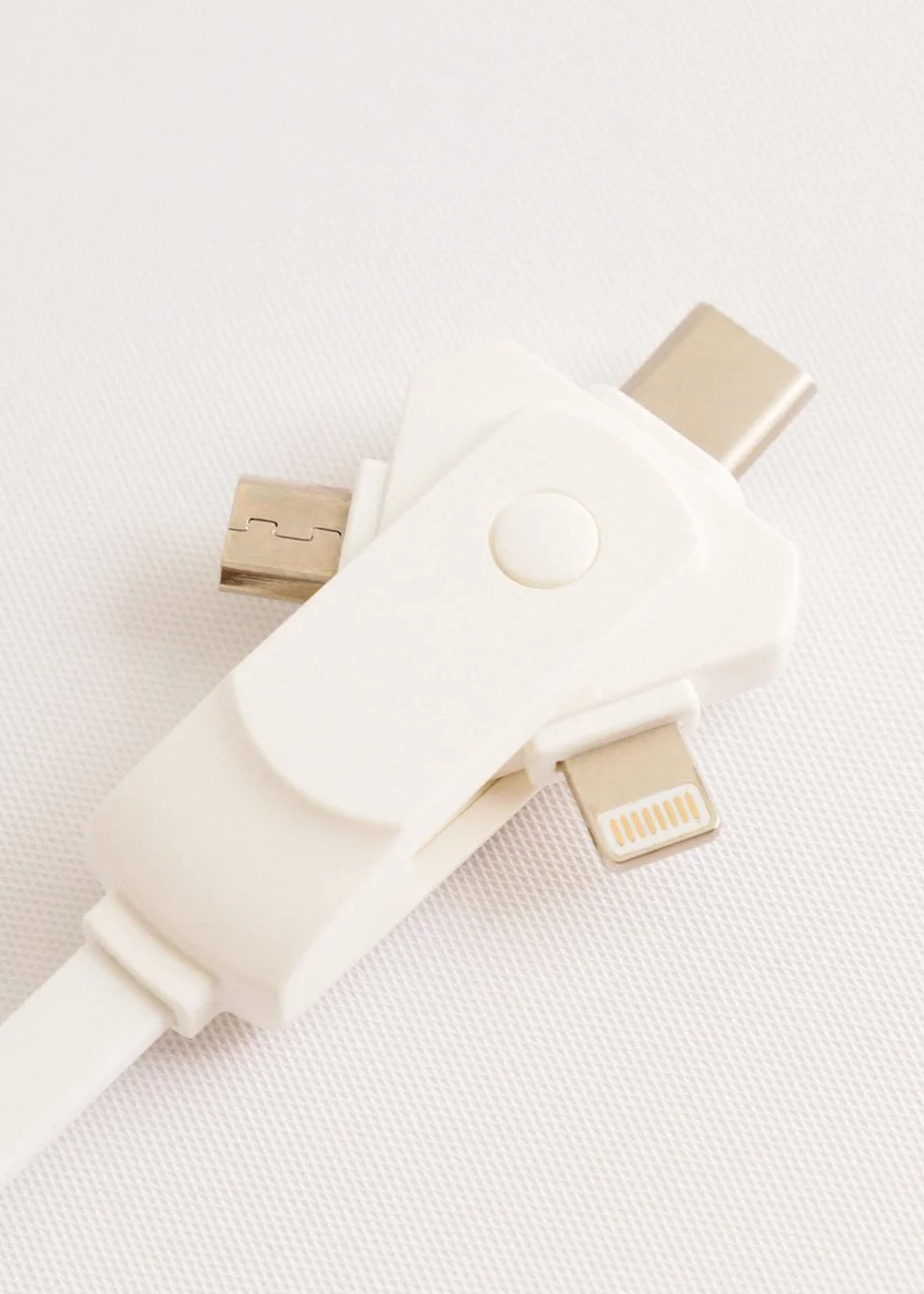 CREATE/STERILISATEUR UVC POUR TÉLÉPHONE/Stérilisateur UVC pour smartphones, 99% d'efficacité, stérilisateur UV portable, stérilisateur UV portable 9W, Poids 700g Facile à transporter, Micro USB et