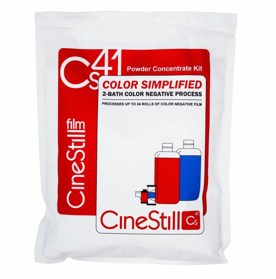 Le Titre proposé est : CineStill CS41 Liquid Developing Quart Kit pour Le Traitement du Film négatif de Couleur C-41