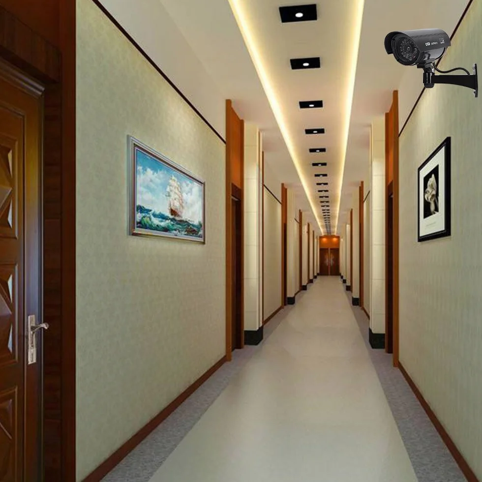 2PCS Caméra de Surveillance Factice Caméra Factice CCTV avec LED Lumière Clignotante étanche Noire Fausse de Sécurité Caméra avec Vis d'Autocollants d'Avertissement Fixé Au Mur