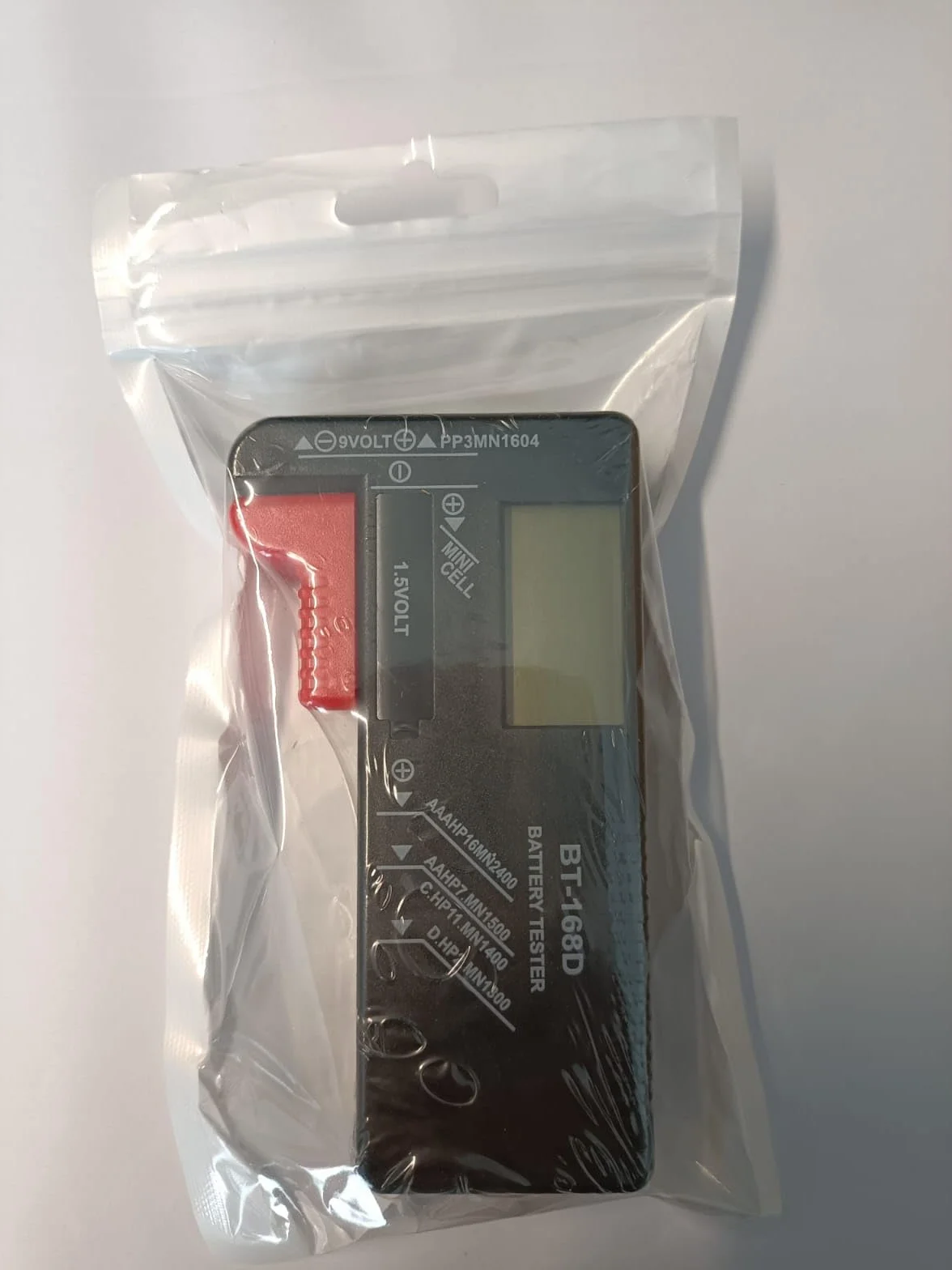 Testeur de Piles Universel BT-168D Numérique pour AA AAA C 9V Bouton