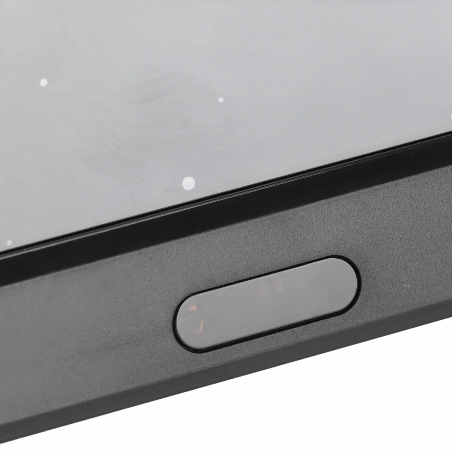 Mini Téléviseur Portable de 16 Pouces, Téléviseur de Voiture Ultra-mince HD 1080P TV Numérique pour les Voyages en Voiture des Enfants, la Cuisine, la Chambre, la Caravane, L'électricité ou le Fonctio